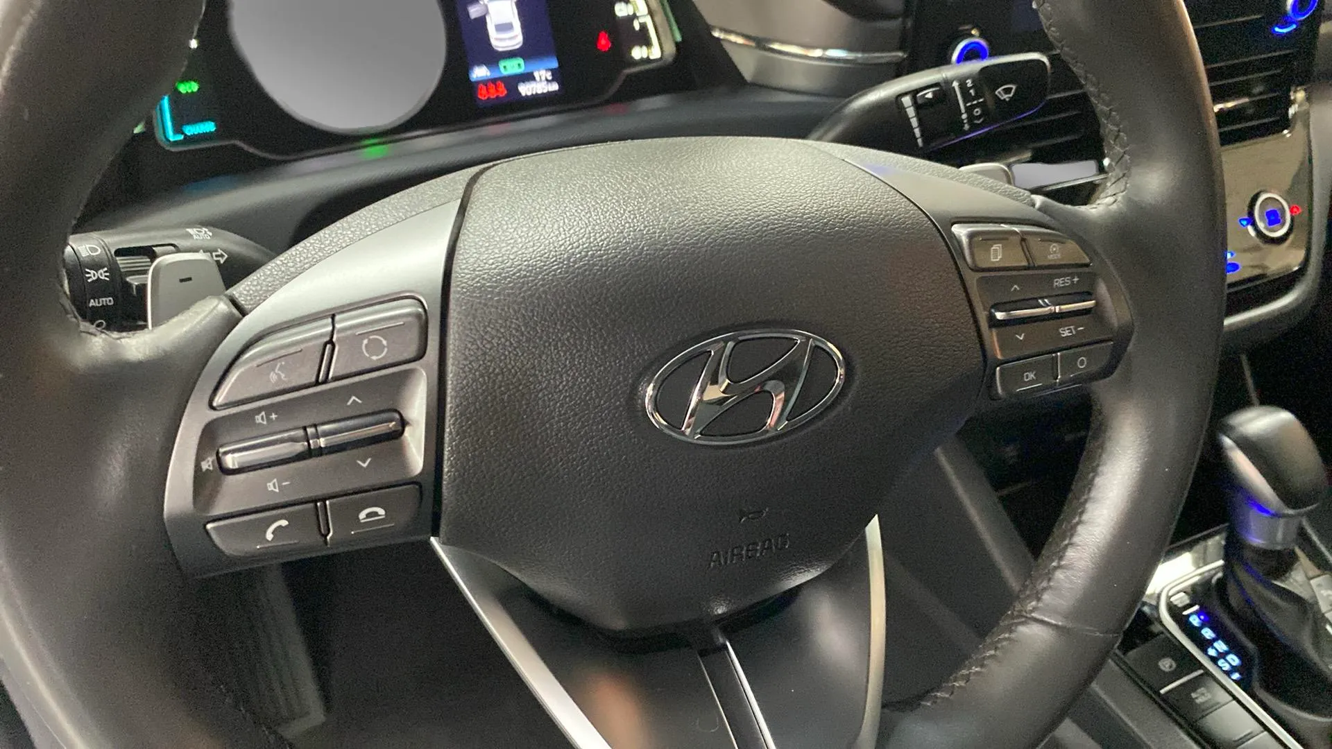 Hyundai Ioniq 1.6 GDI HEV Klass DCT - foto 24