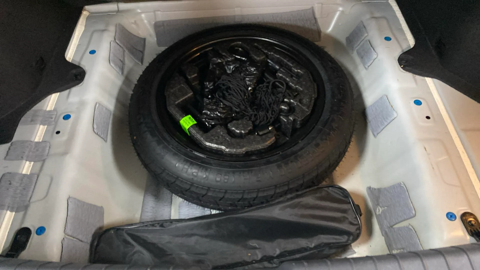 Hyundai Ioniq 1.6 GDI HEV Klass DCT - foto 27