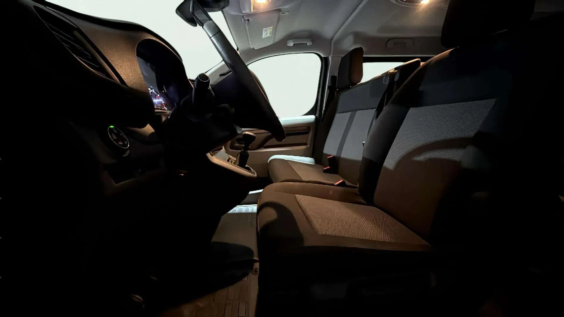 Toyota Proace Comfort 1.5D -4D Kombi L1 - foto 22