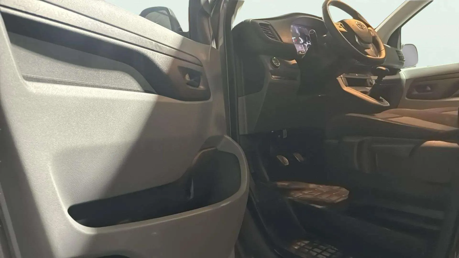 Toyota Proace Comfort 1.5D -4D Kombi L1 - foto 21