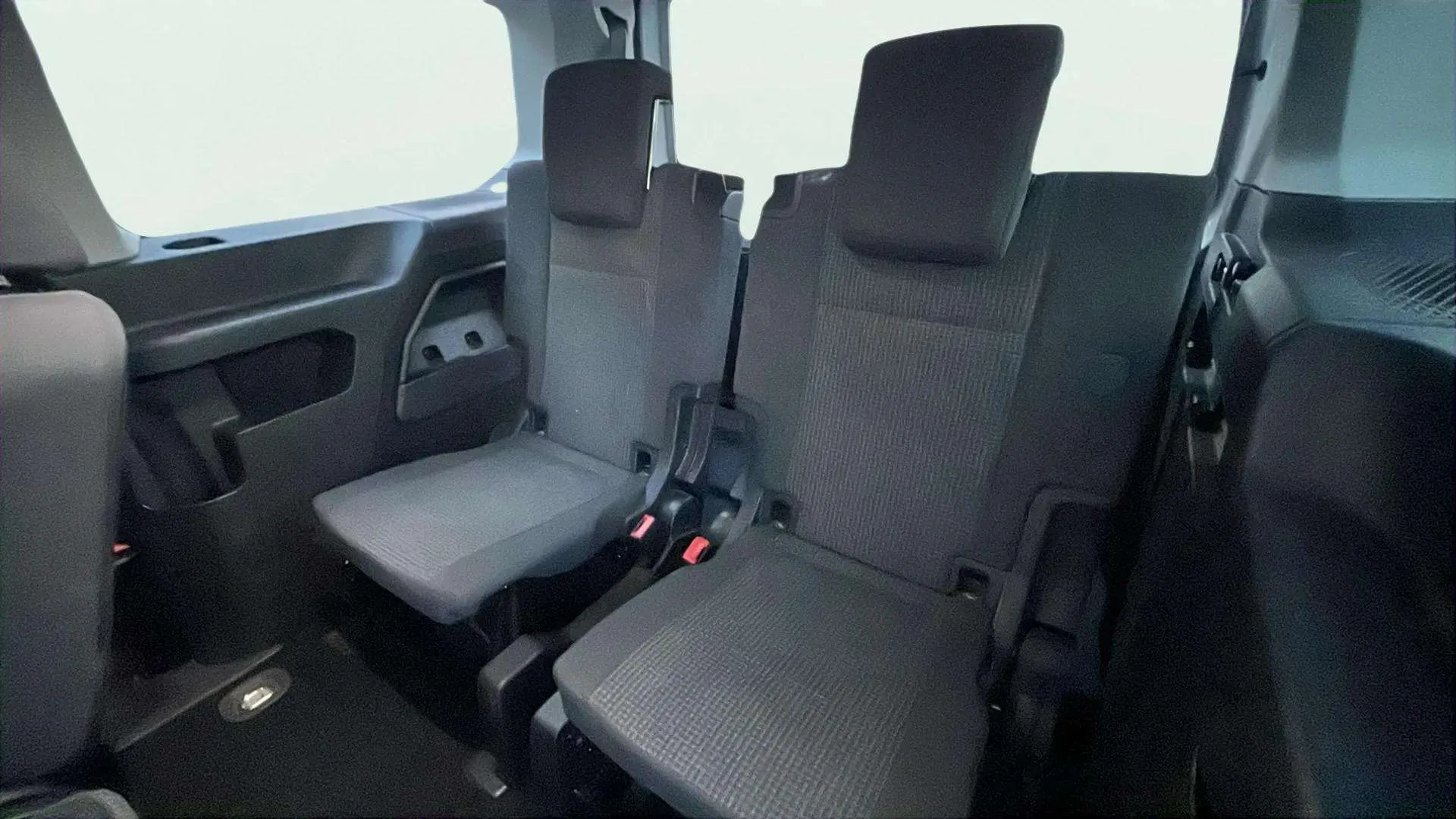 Volkswagen Caddy Maxi Origin 2.0 TDI DSG - foto 13