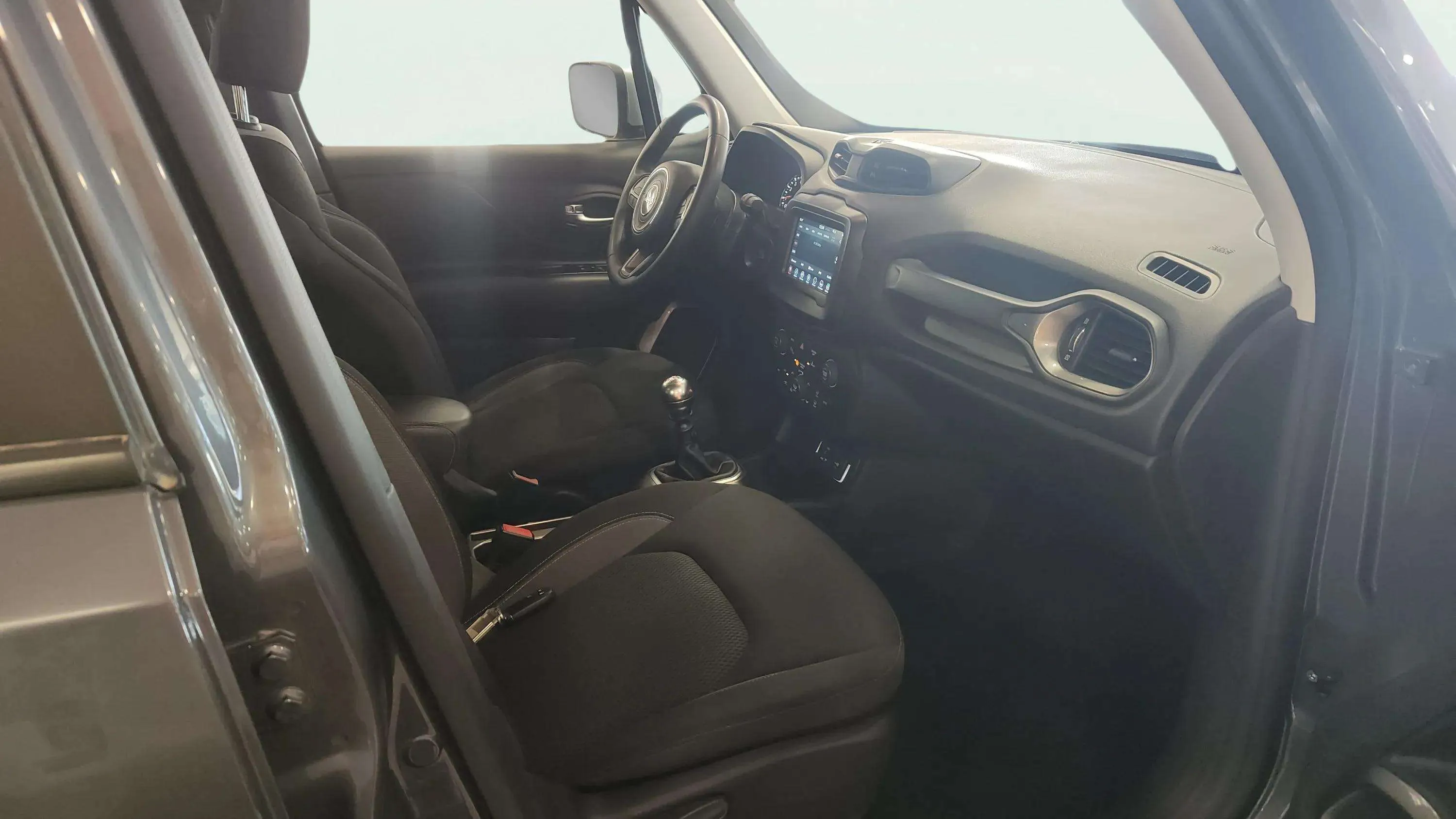 Jeep Renegade Limited 1.0G 4x2 - foto 8