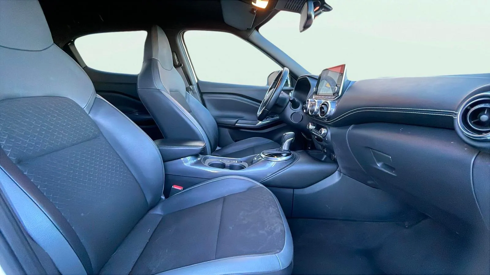 Nissan Juke 1.6 Hybrid N-Connecta - foto 12