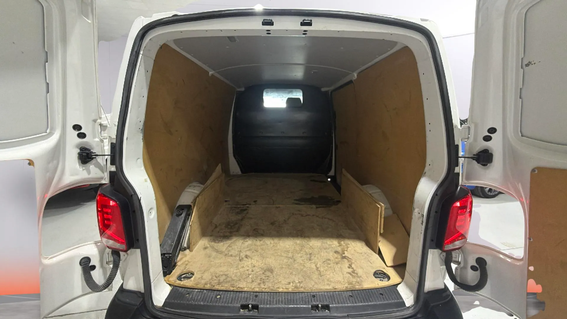 Volkswagen Transporter Furgón Corto TN 2.0 TDI 4MO - foto 16