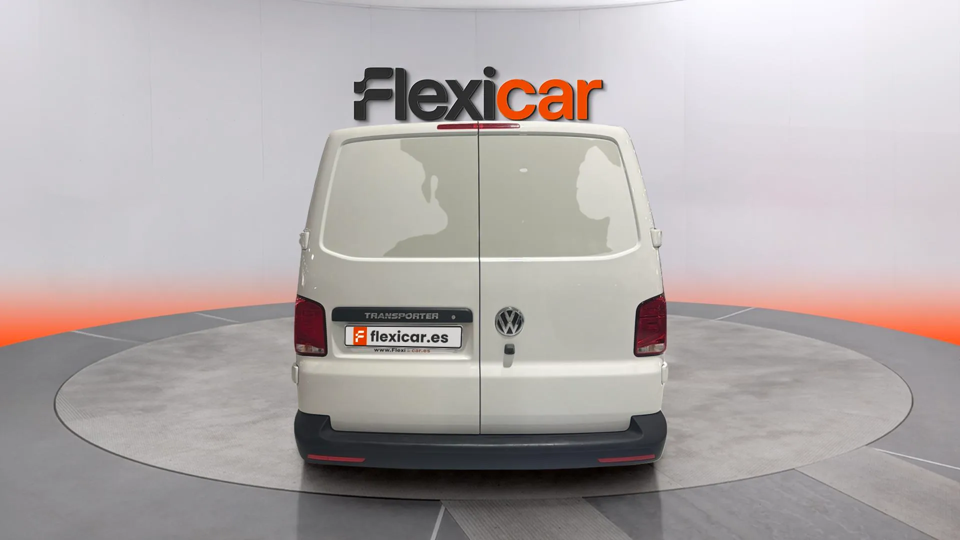 Volkswagen Transporter Furgón Corto TN 2.0 TDI 4MO - foto 4