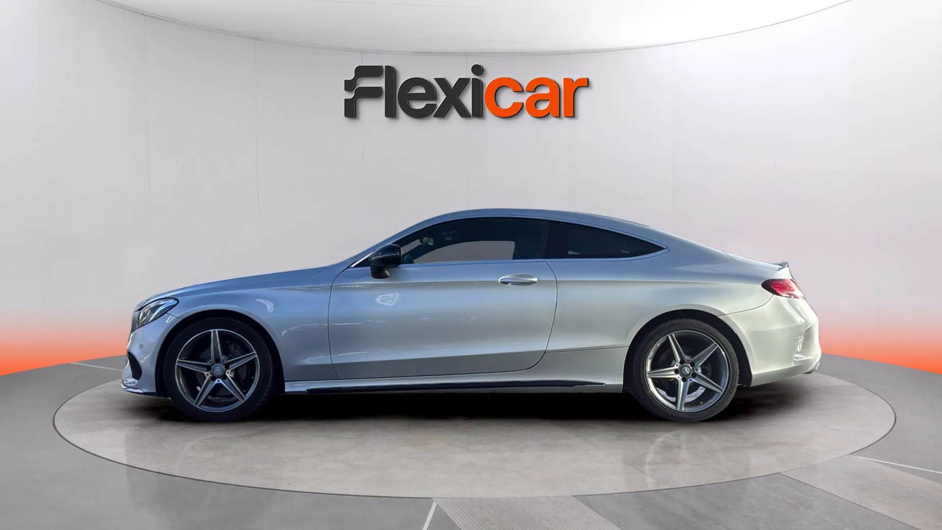 Mercedes-Benz Clase C C Coupé 220 d AMG Line - foto 4