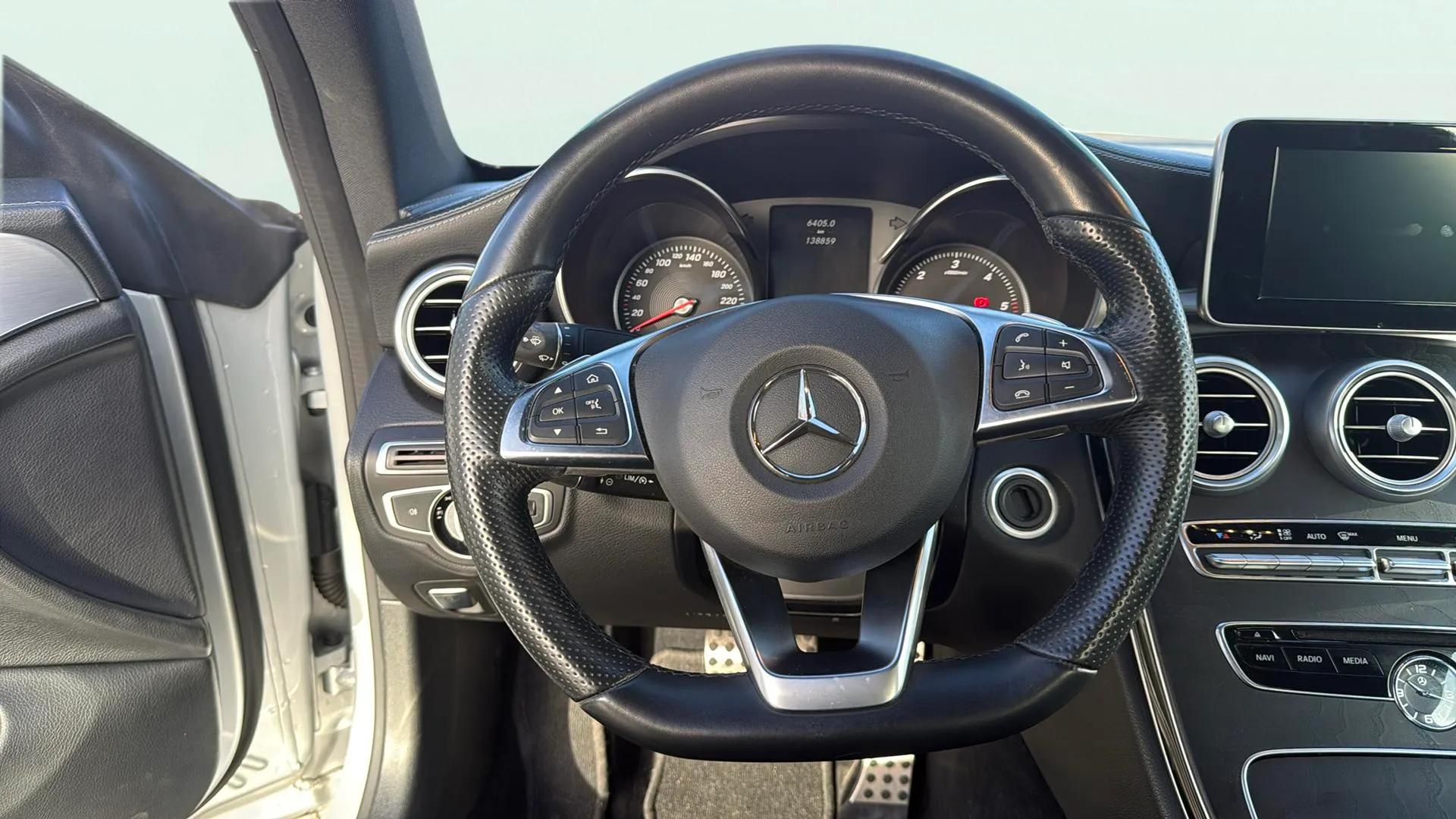 Mercedes-Benz Clase C C Coupé 220 d AMG Line - foto 12