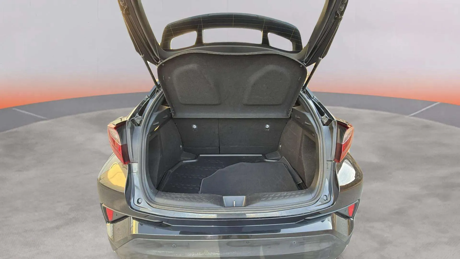 Toyota C-HR 1.8 125H Advance - foto 16