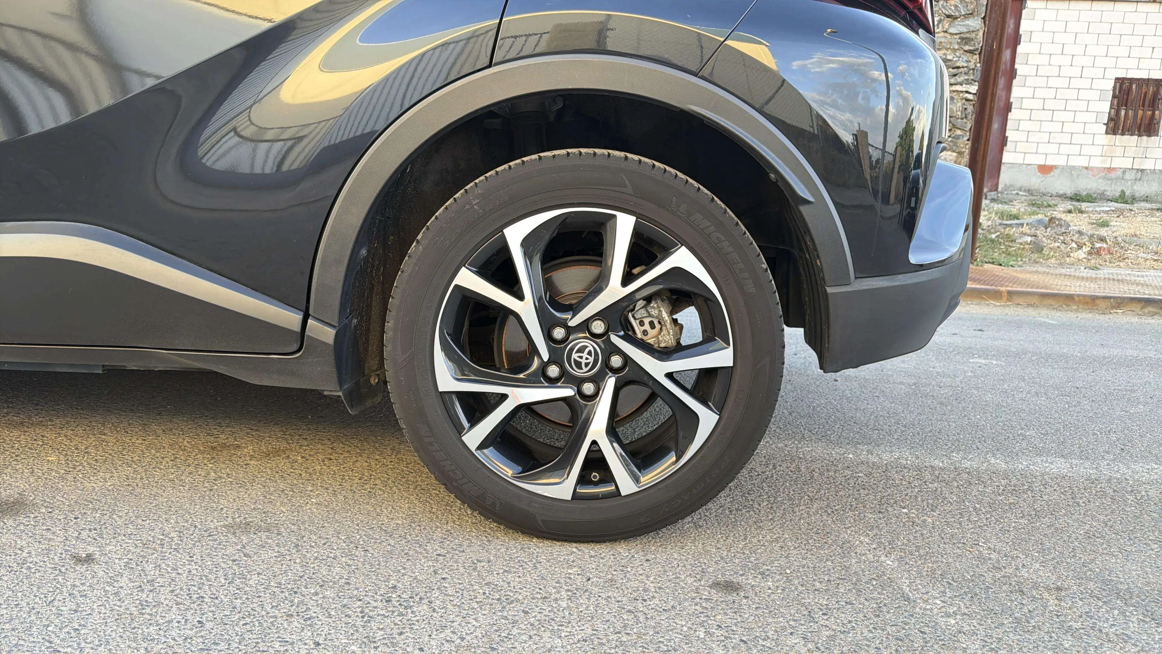 Toyota C-HR 1.8 125H Advance - foto 27