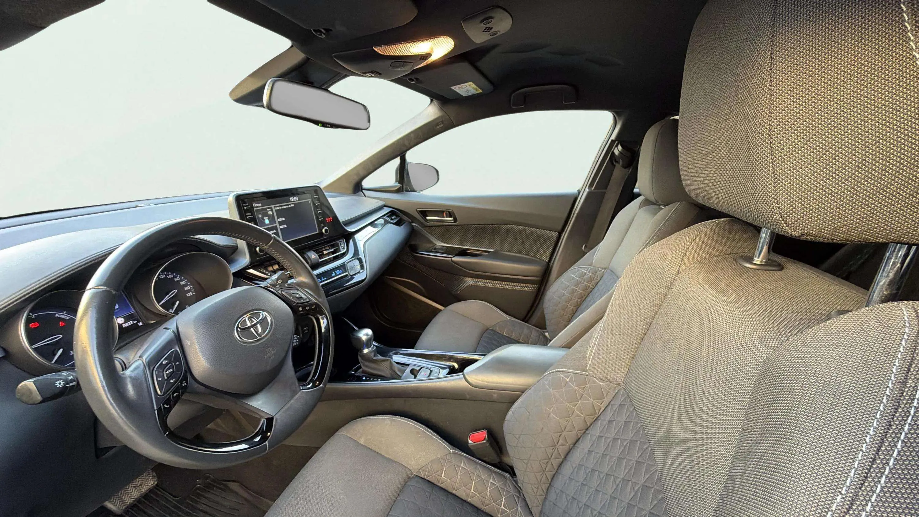 Toyota C-HR 1.8 125H Advance - foto 14