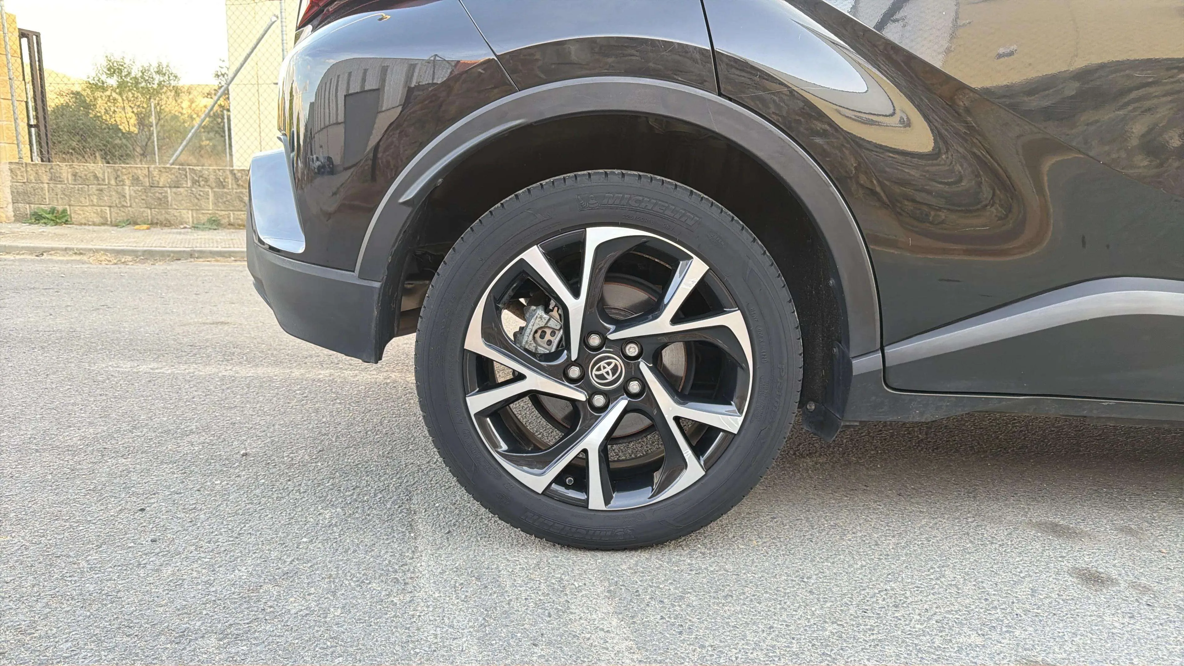 Toyota C-HR 1.8 125H Advance - foto 26