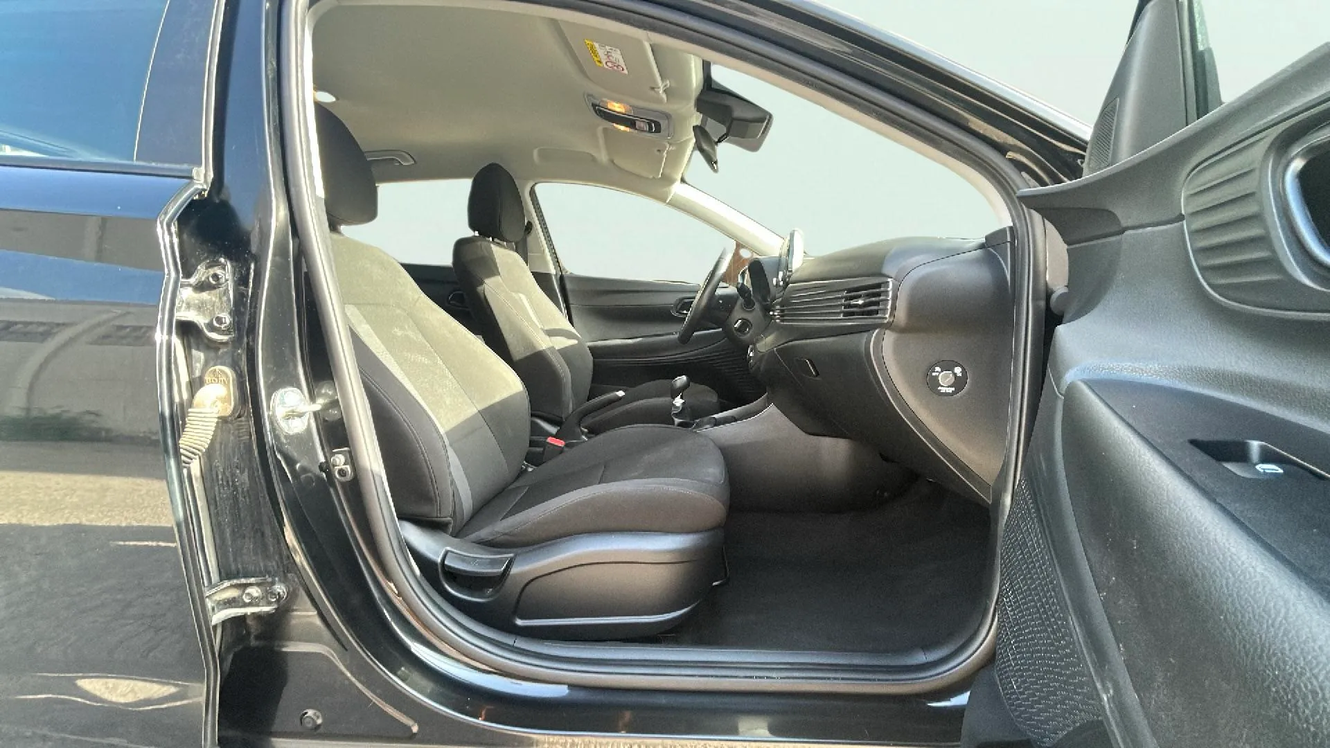 Hyundai i20 1.2 MPI Essence - foto 15