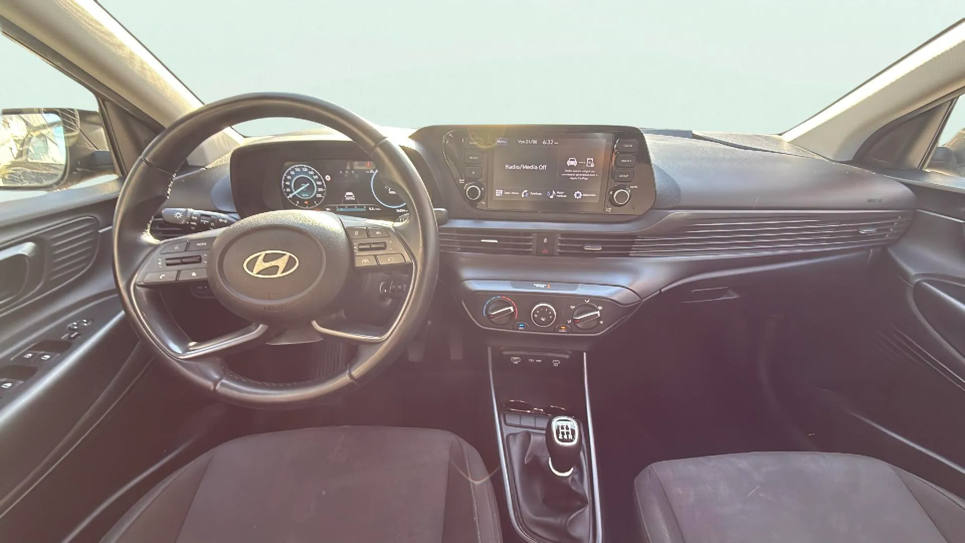 Hyundai i20 1.2 MPI Essence - foto 13