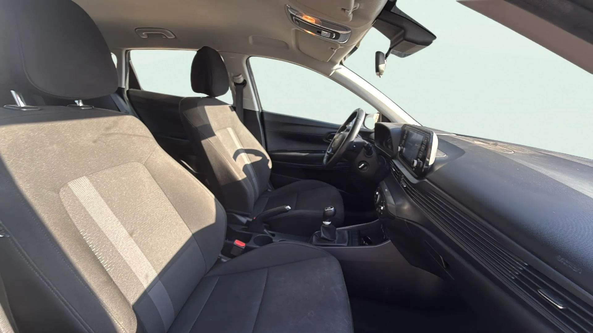 Hyundai i20 1.2 MPI Essence - foto 19