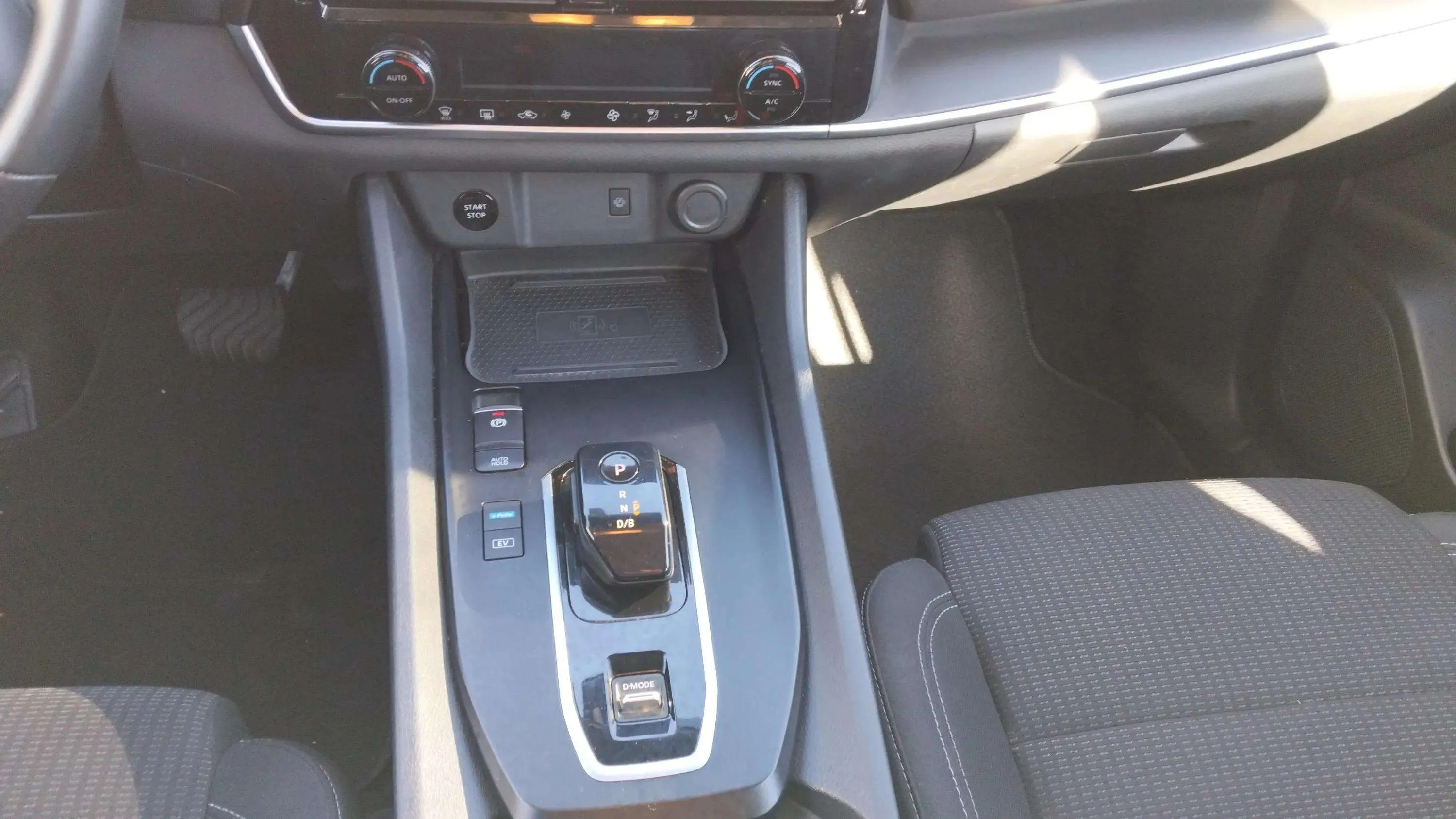 Nissan Qashqai DIG-T mHEV CVT Acenta - foto 10