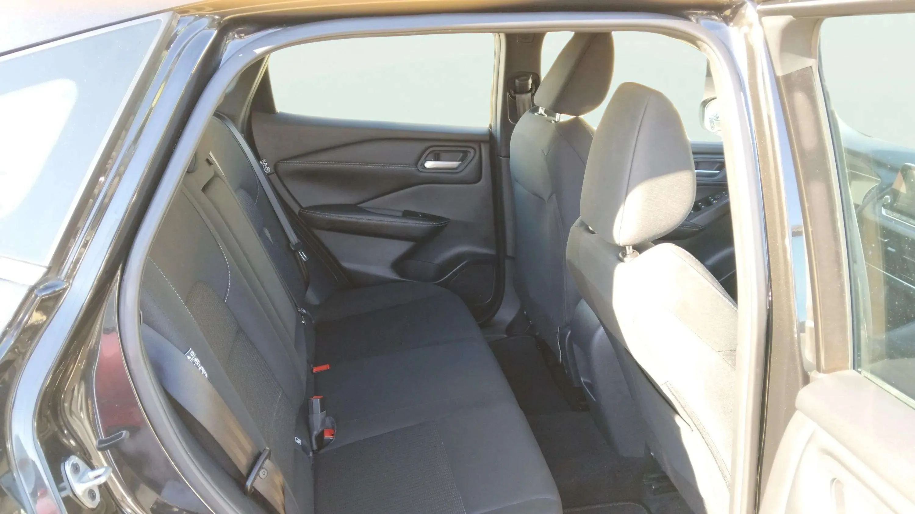 Nissan Qashqai DIG-T mHEV CVT Acenta - foto 12