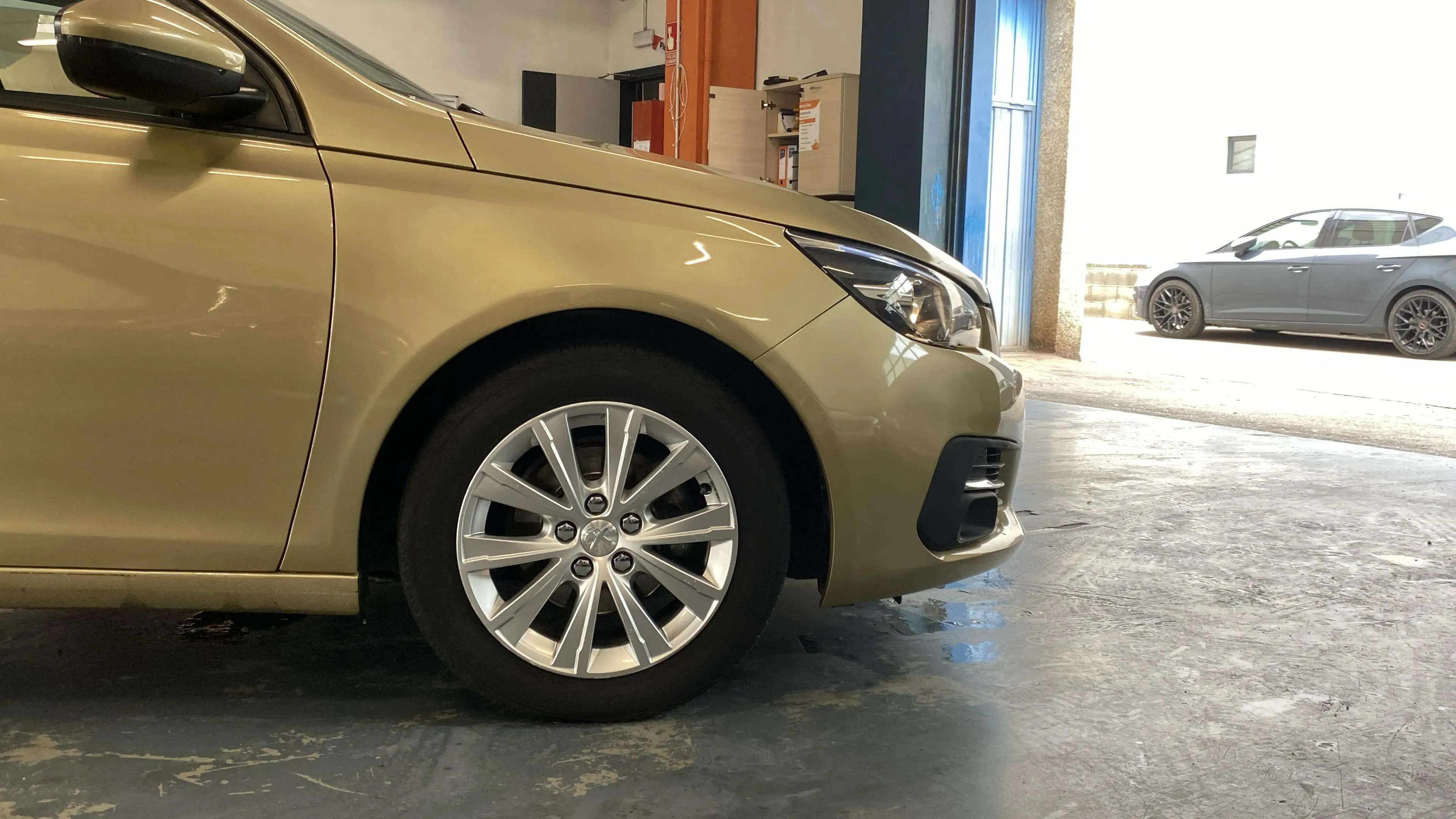Peugeot 308 Access 1.2 PureTech 110 - foto 17