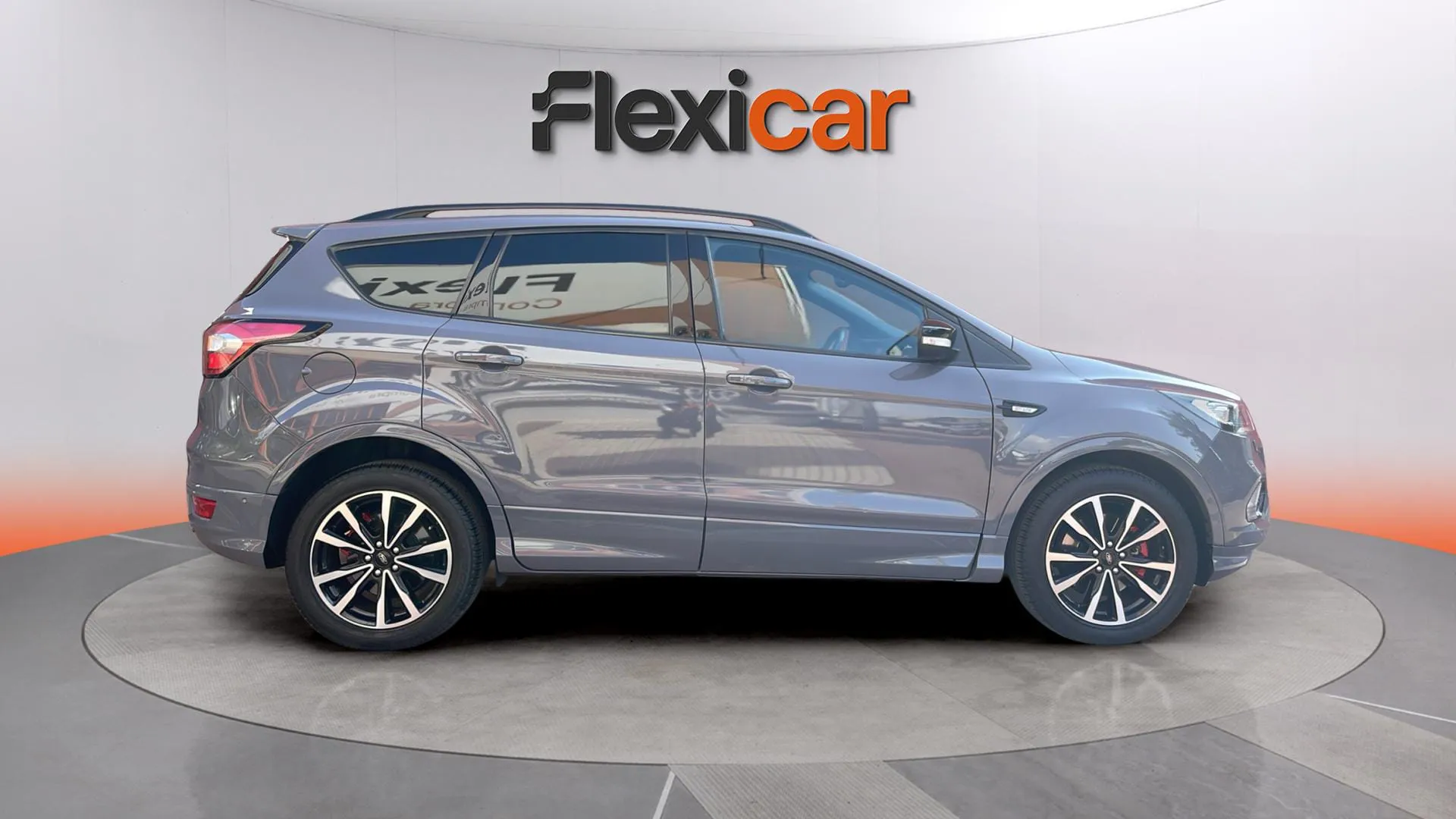 Ford Kuga ST-Line Limit Ed 1.5 EcoBoost 4x2 - foto 8