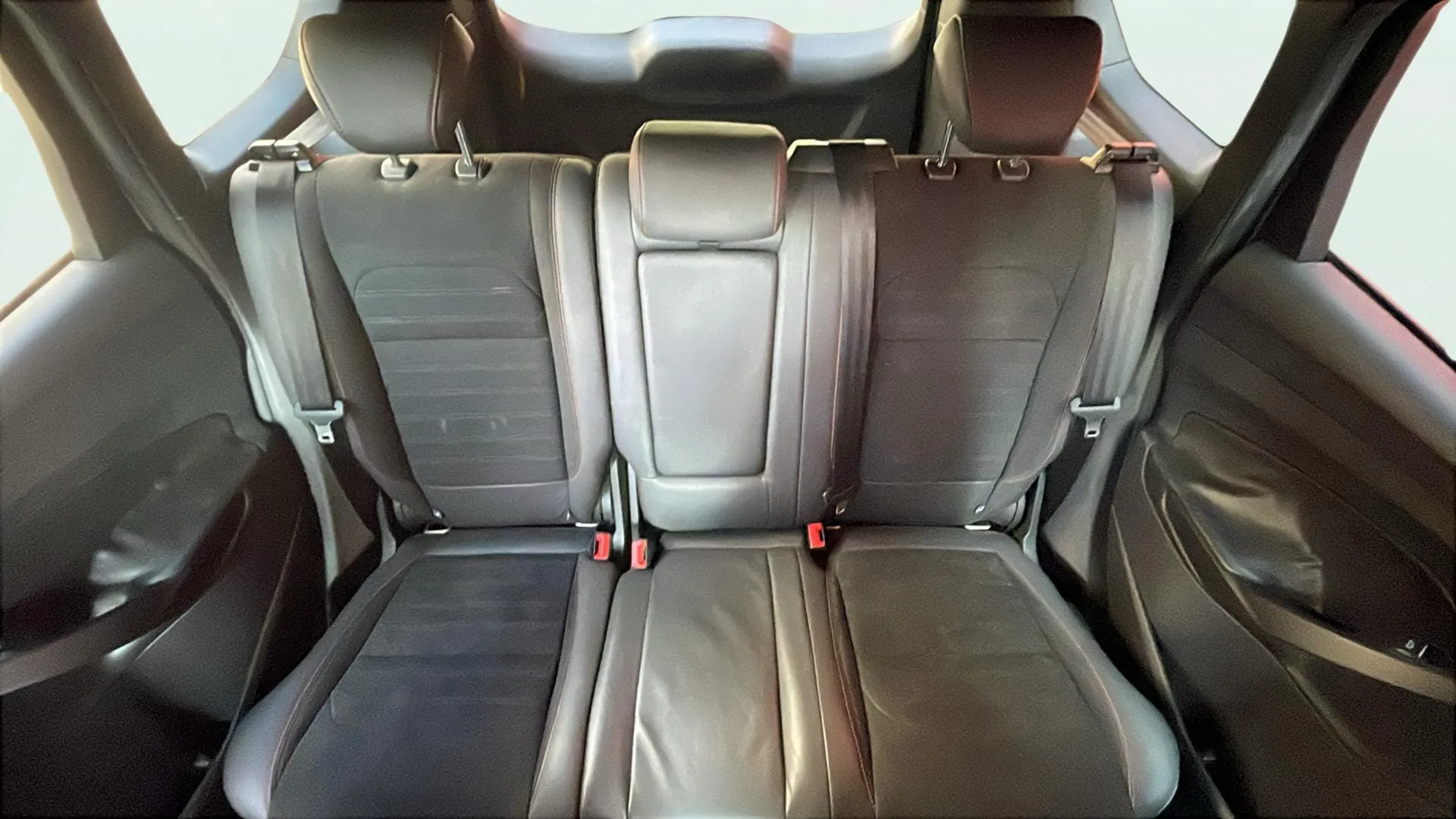 Ford Kuga ST-Line Limit Ed 1.5 EcoBoost 4x2 - foto 15
