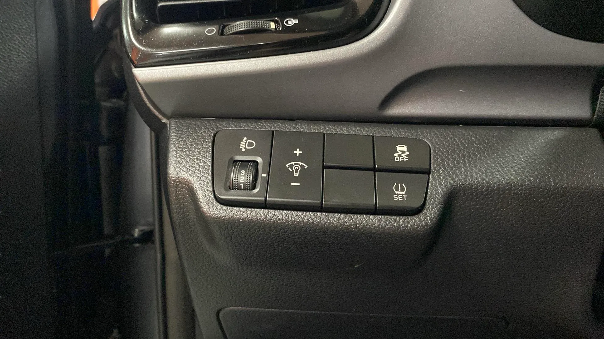 Kia Stonic 1.0 T-GDi Business - foto 19