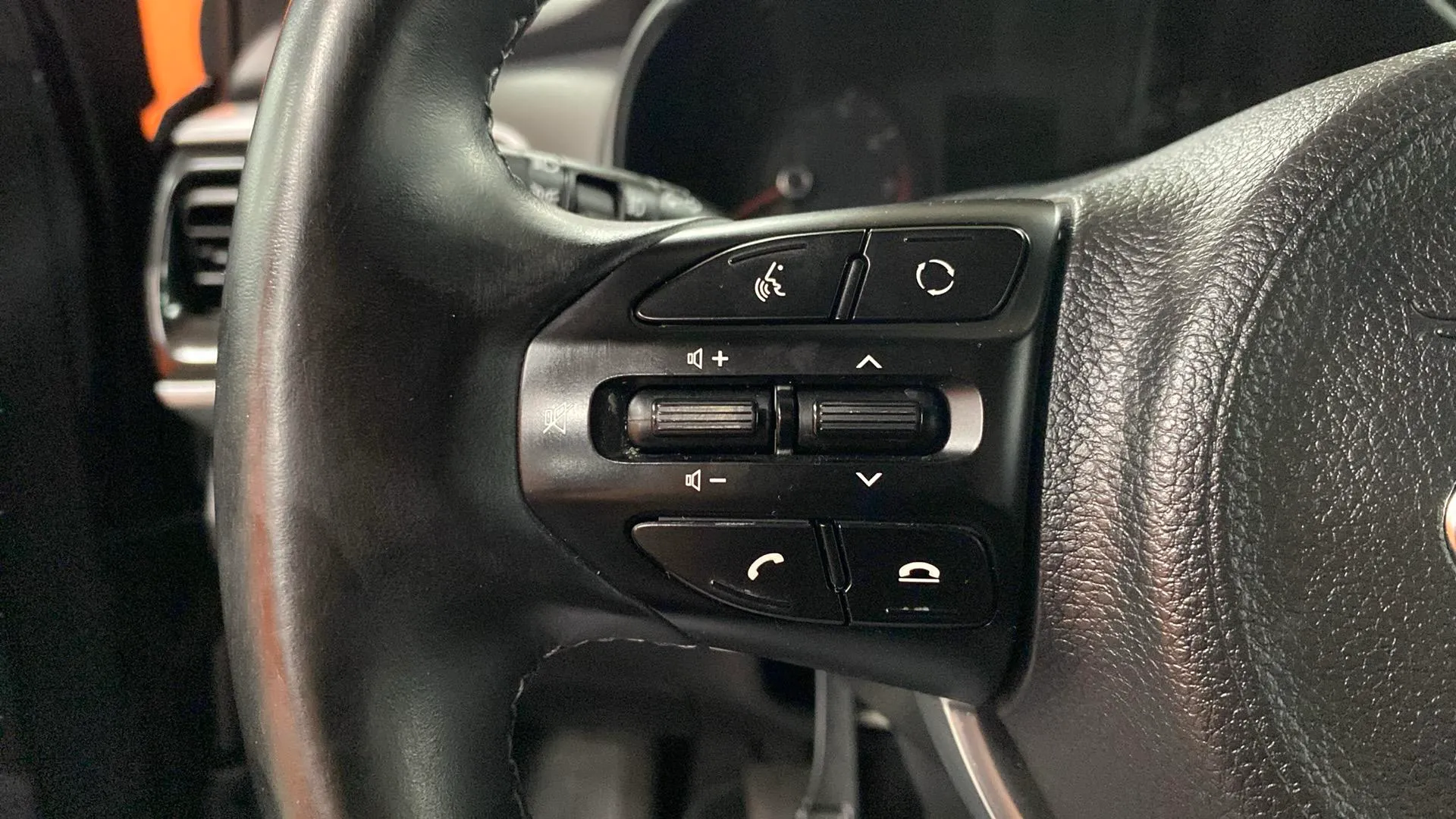 Kia Stonic 1.0 T-GDi Business - foto 20