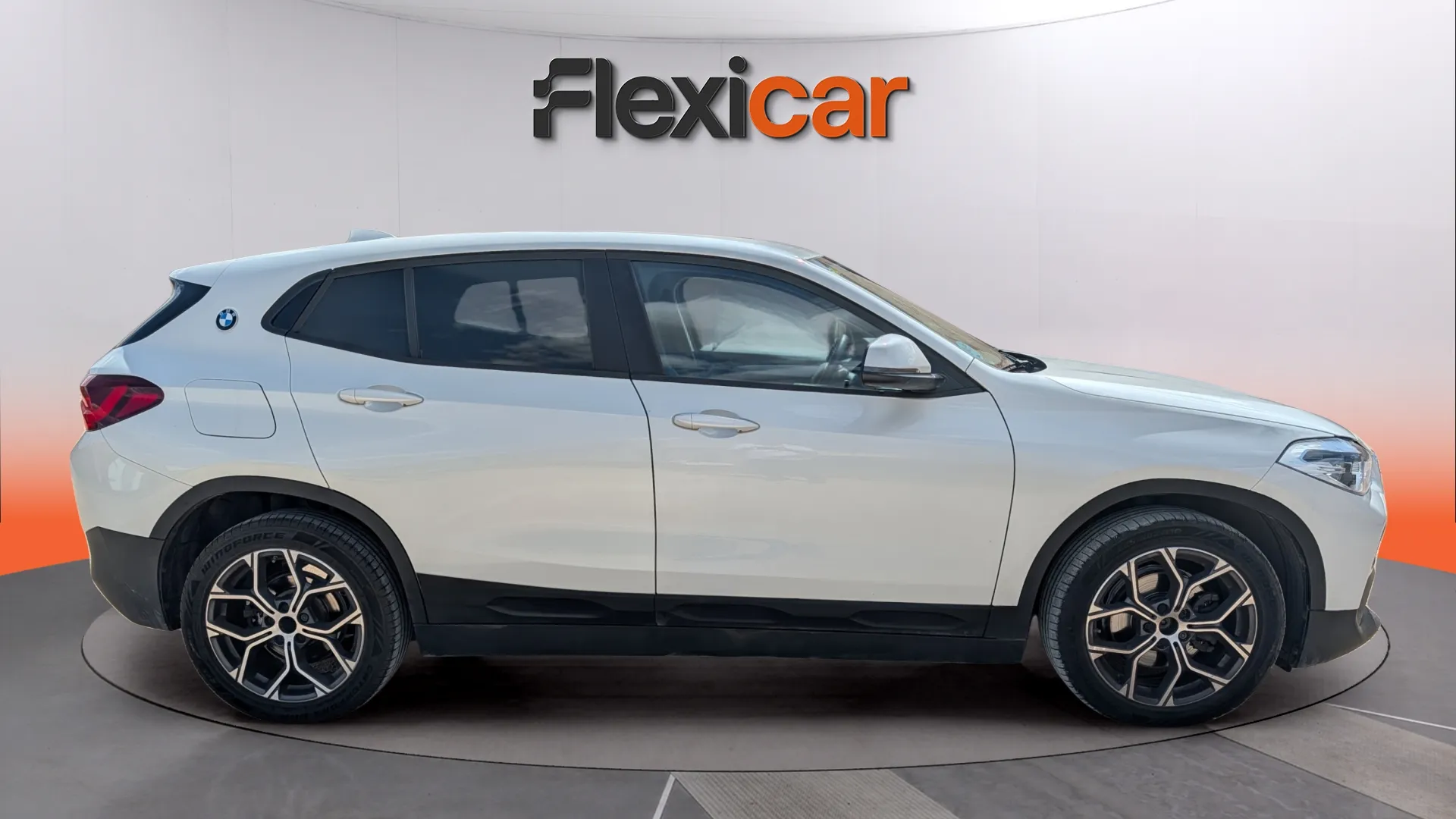 BMW X2 sDrive18i - foto 8