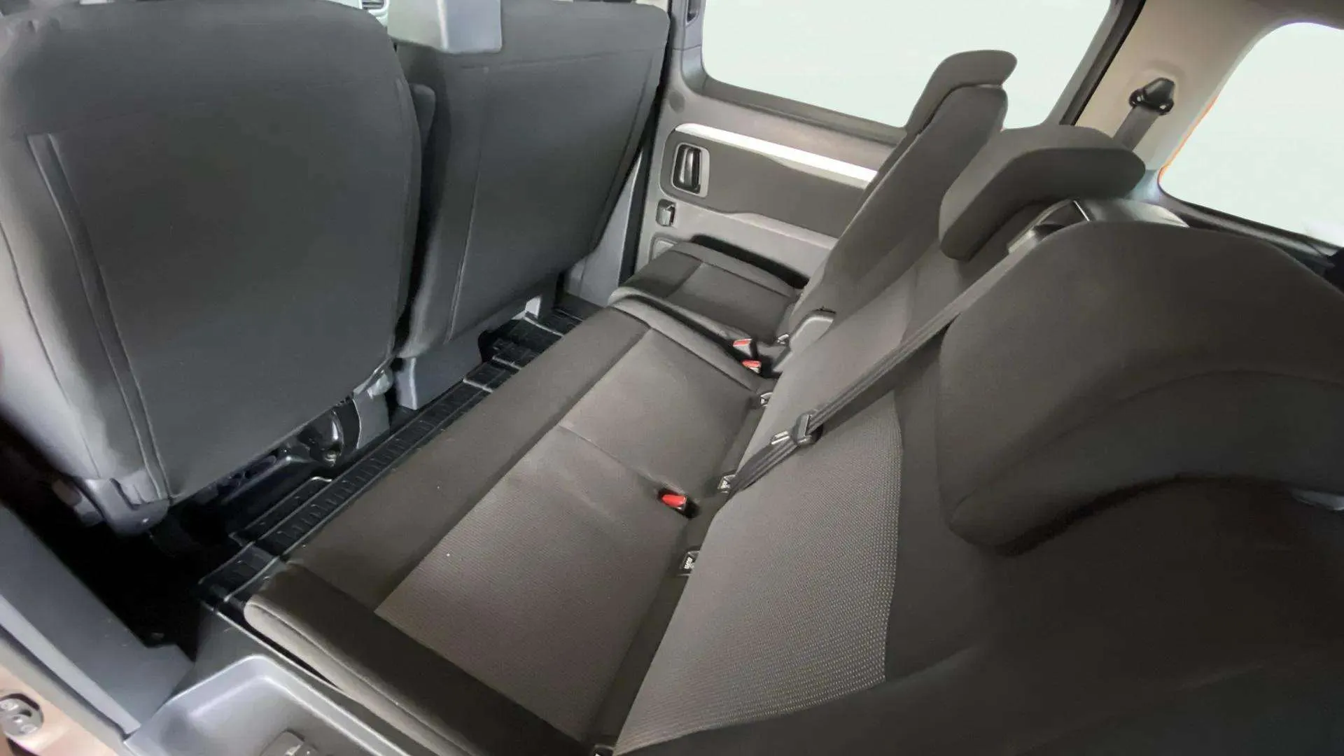 Toyota Proace Verso 2.0D Advance Pack L1 - foto 16