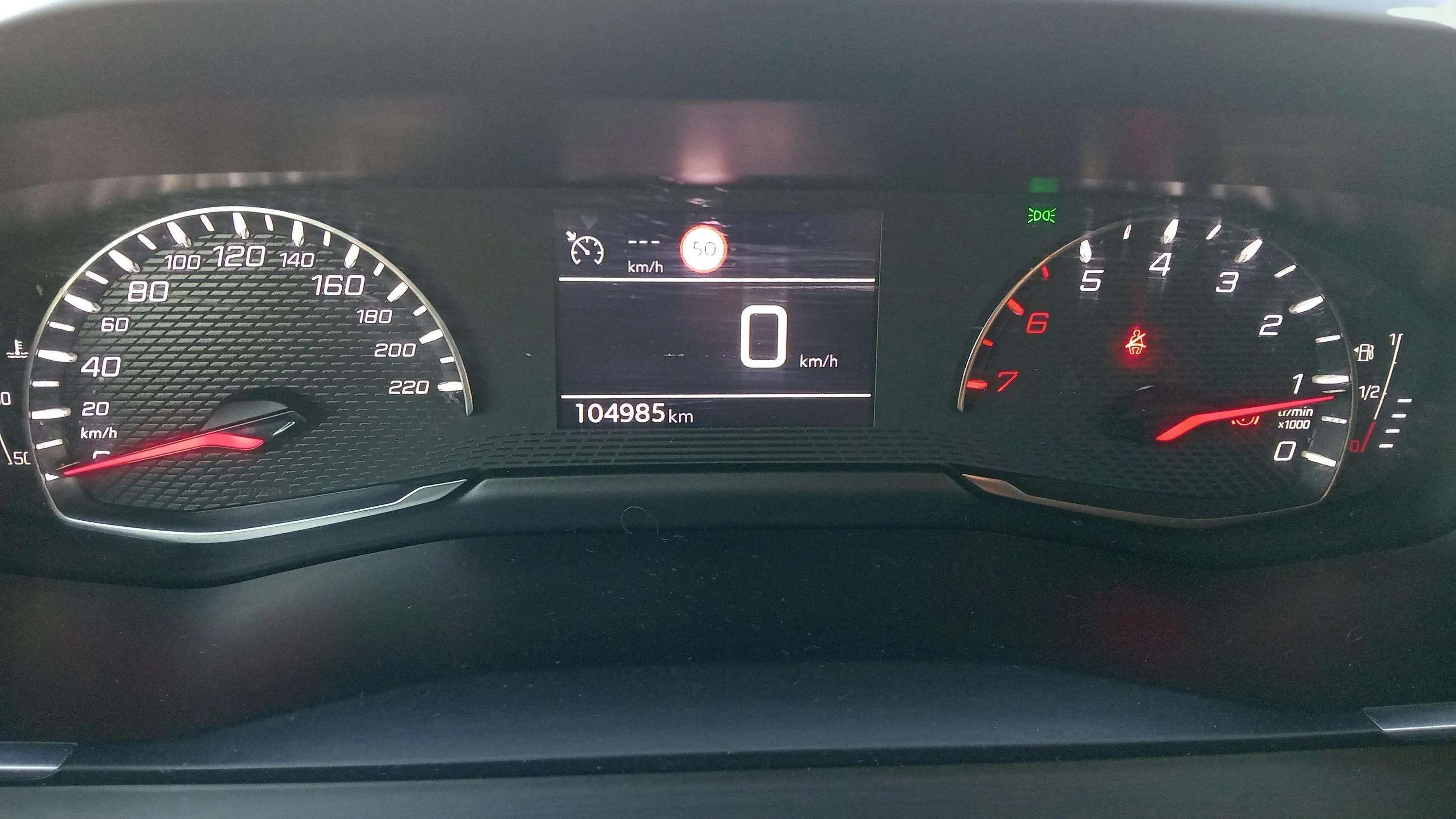 Peugeot 2008 Active PureTech 100 BVM6 - foto 18
