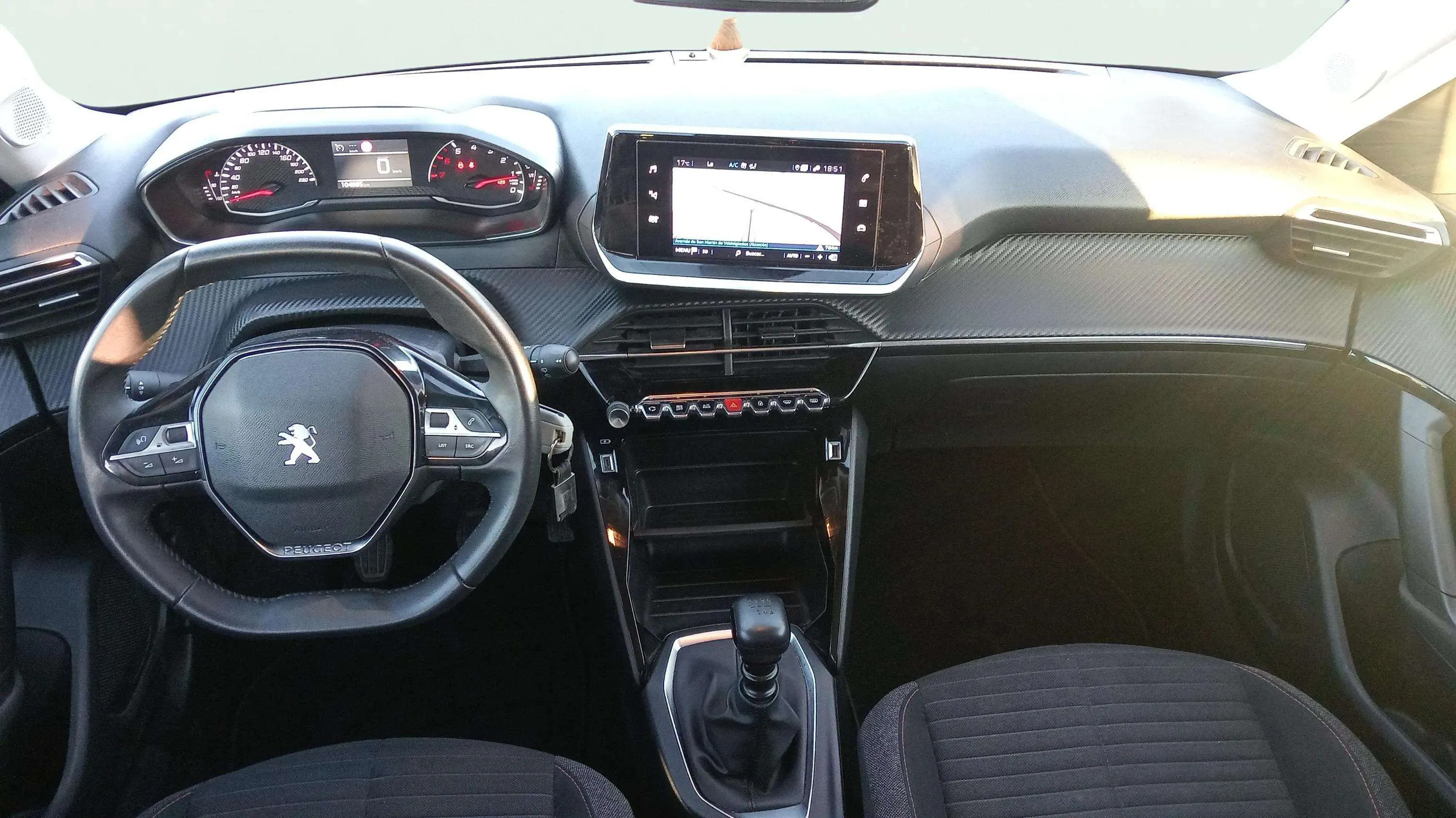 Peugeot 2008 Active PureTech 100 BVM6 - foto 15