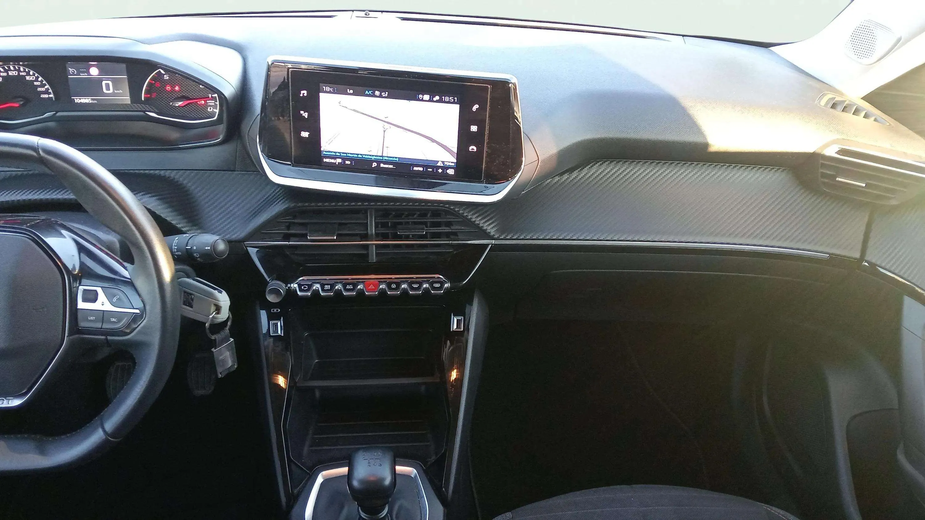 Peugeot 2008 Active PureTech 100 BVM6 - foto 16