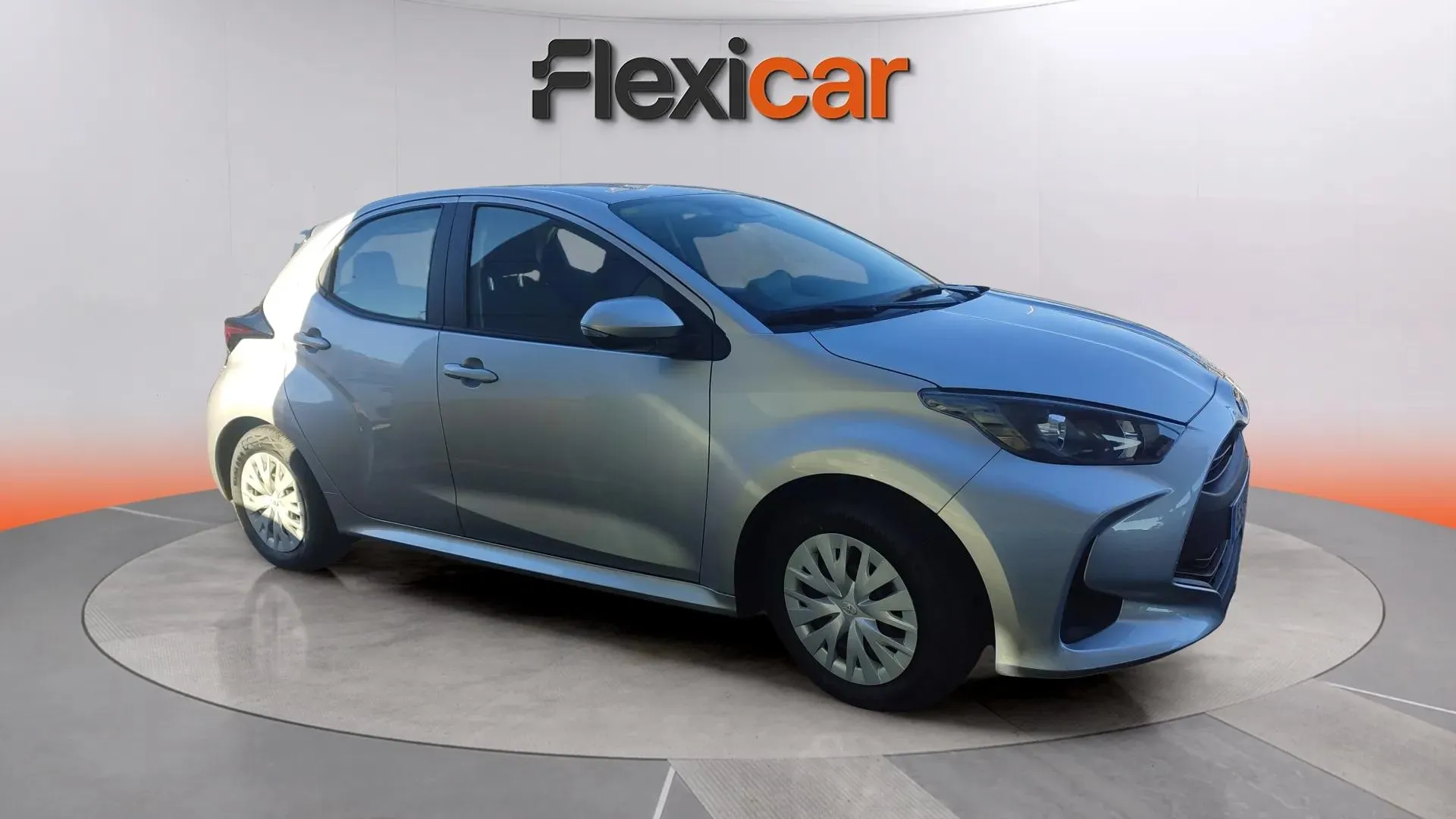 Toyota Yaris 1.5 120H Business Plus - foto 3