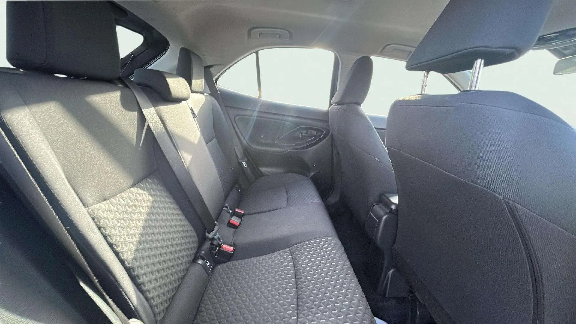 Toyota Yaris Cross 1.5 120H Active Plus - foto 10
