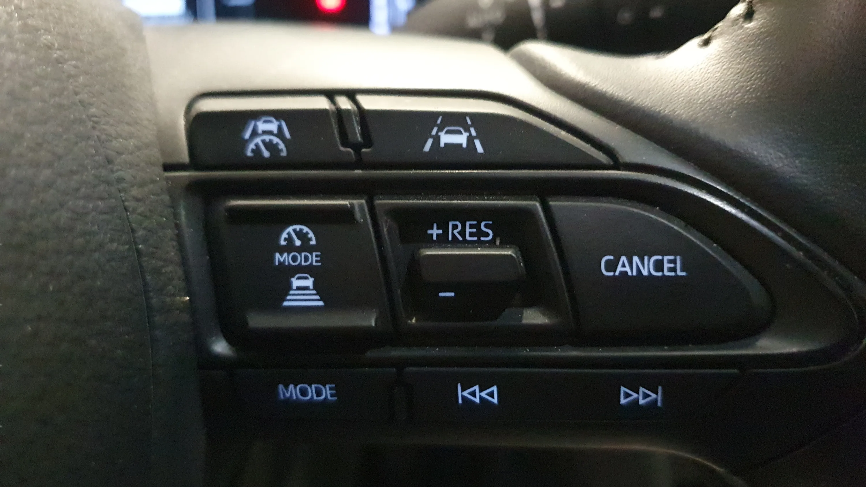 Toyota C-HR 2.0 220PH Advance - foto 10