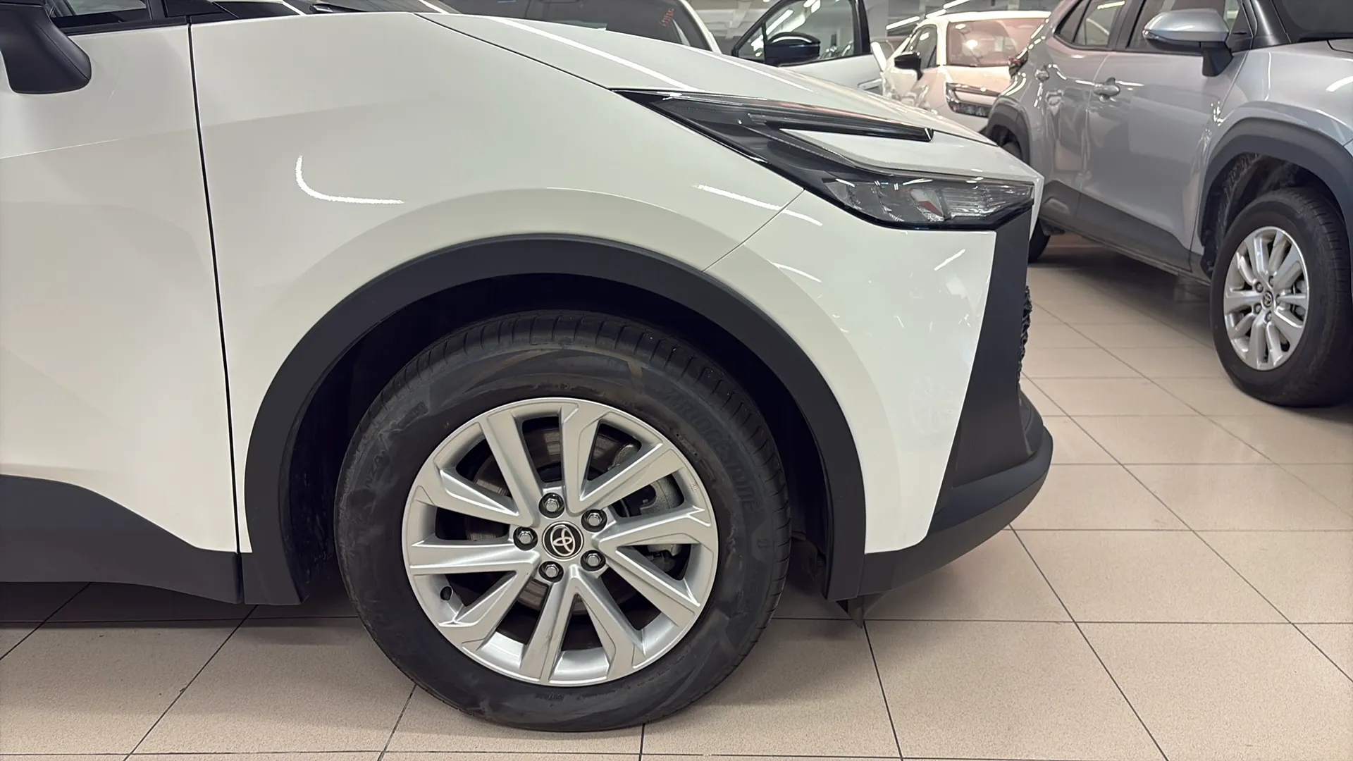 Toyota C-HR 2.0 220PH Advance - foto 23