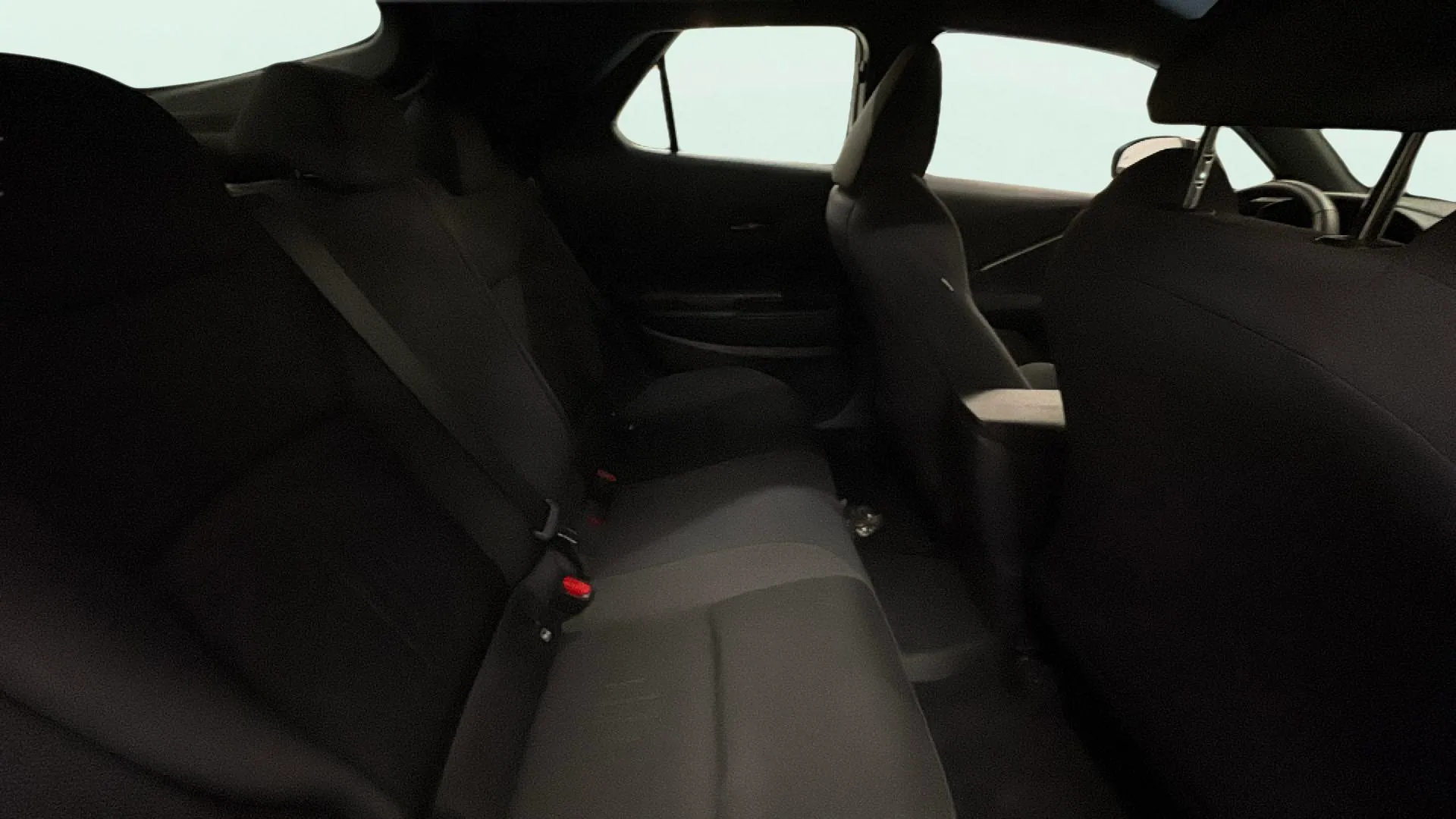 Toyota C-HR 2.0 220PH Advance - foto 24