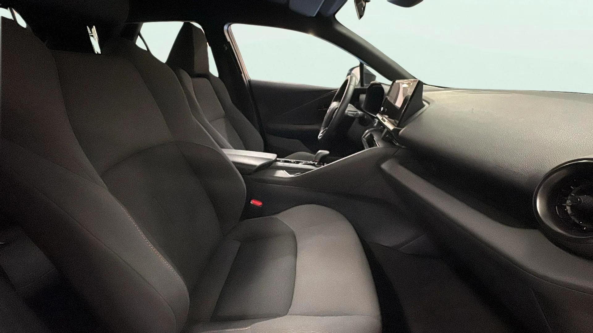 Toyota C-HR 2.0 220PH Advance - foto 20