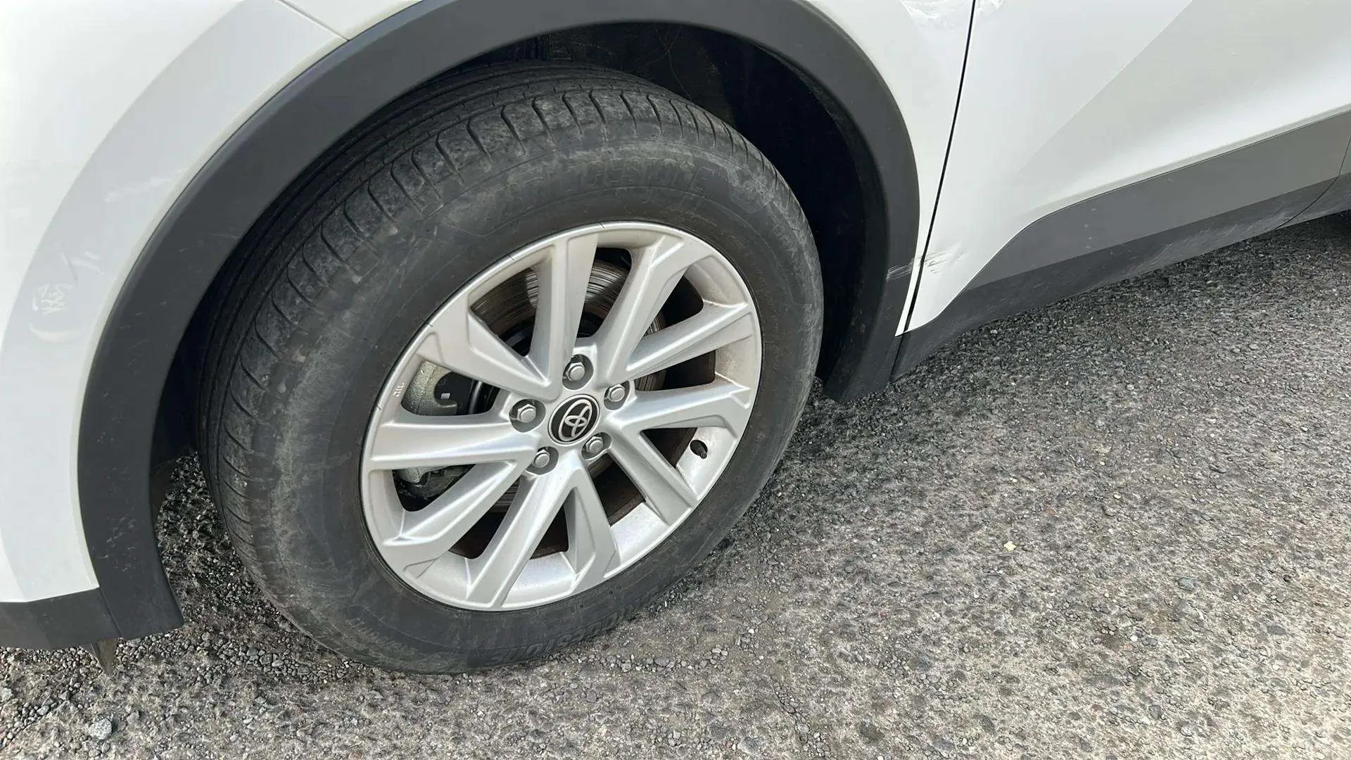 Toyota C-HR 2.0 220PH Advance - foto 12