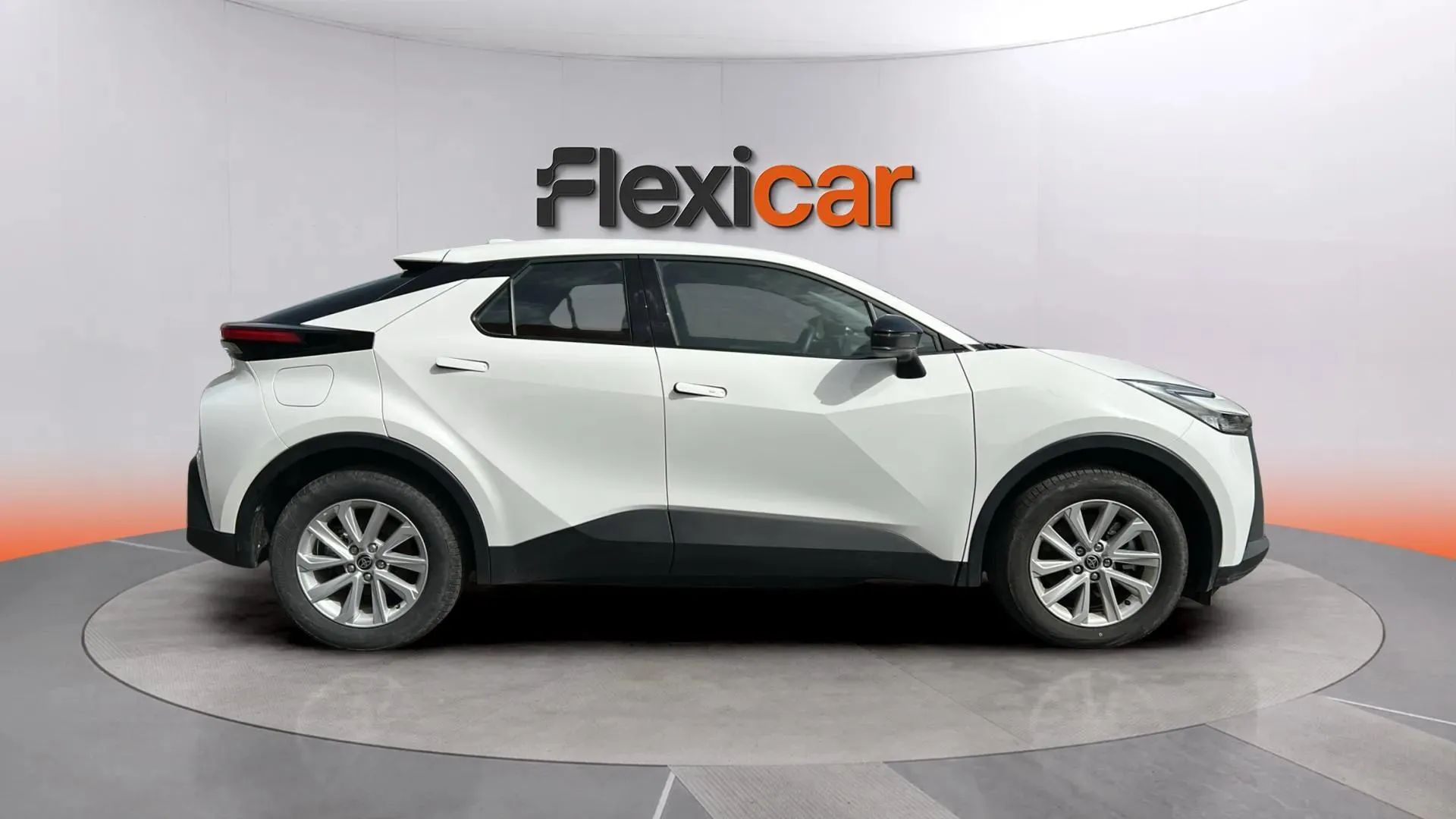 Toyota C-HR 2.0 220PH Advance - foto 3