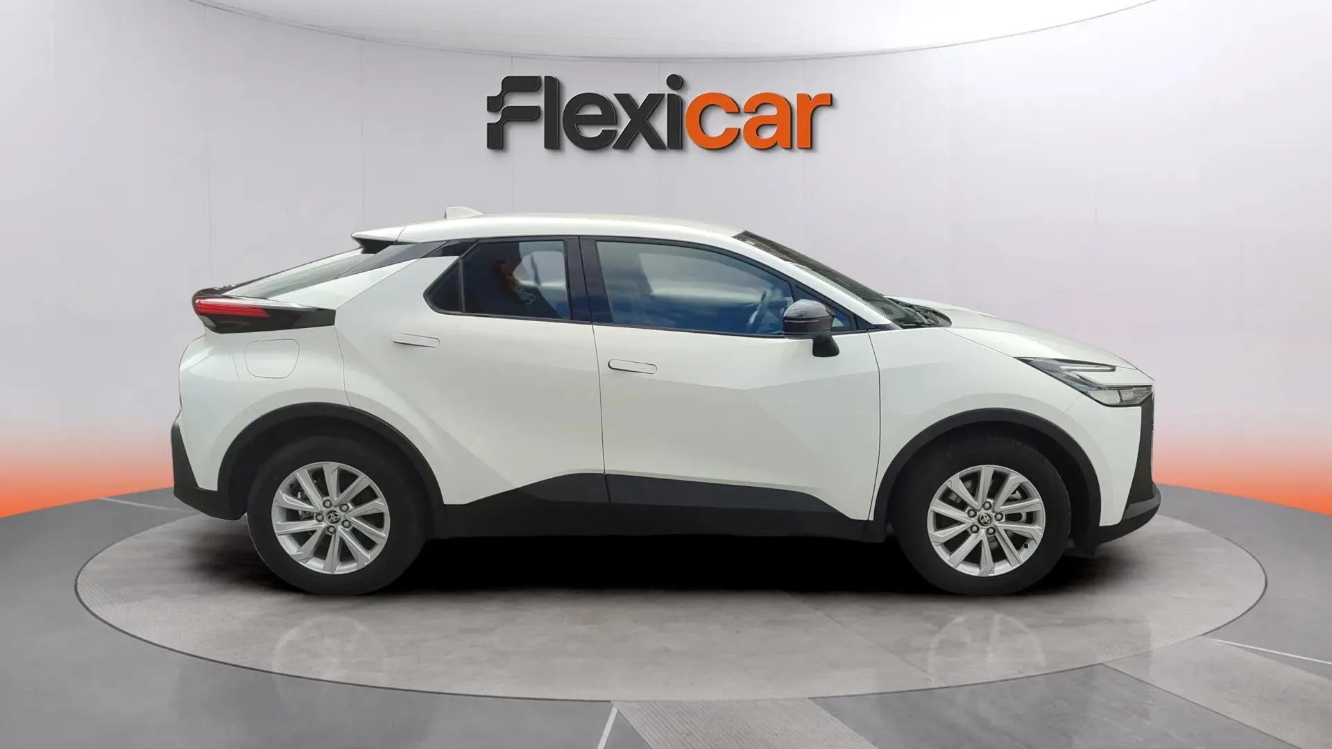 Toyota C-HR 2.0 220PH Advance - foto 3