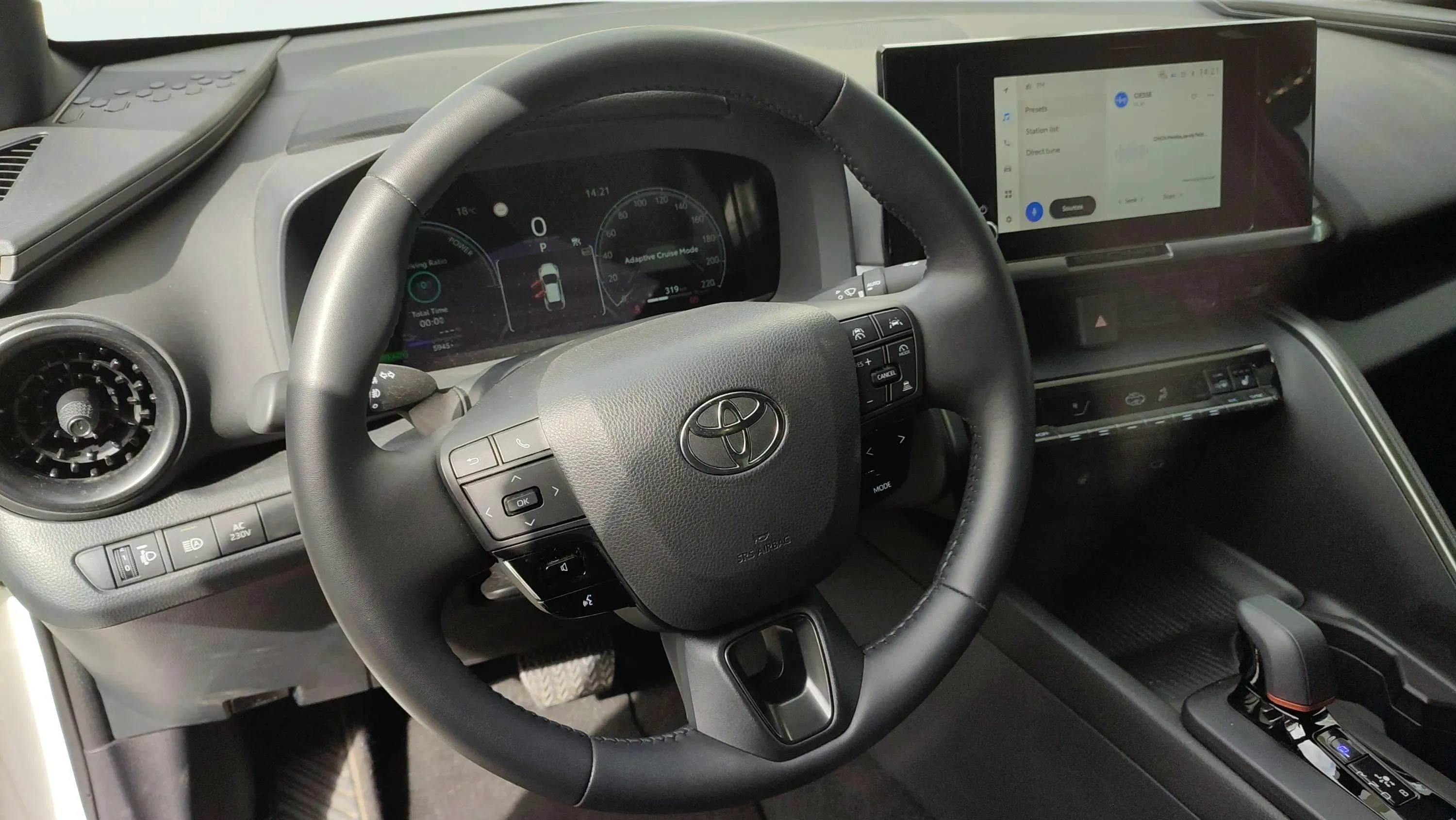Toyota C-HR 2.0 220PH Advance - foto 10