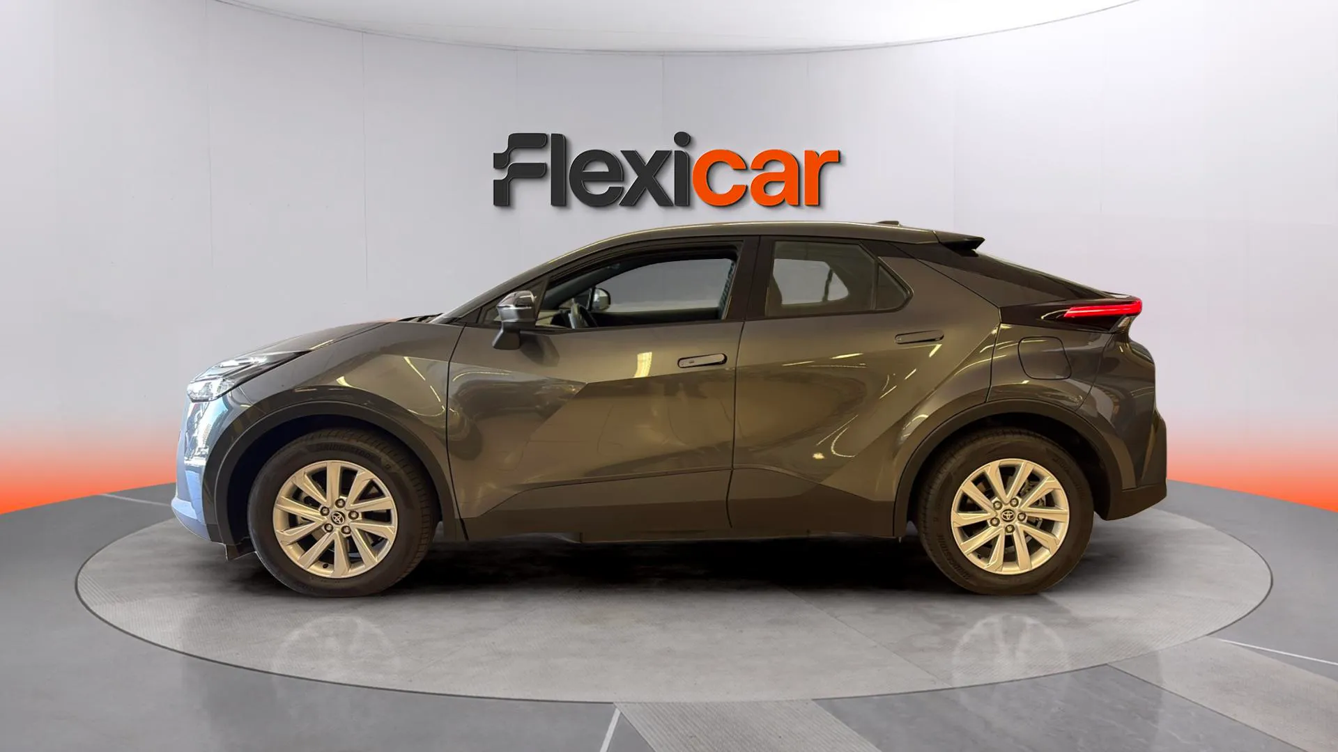 Toyota C-HR 2.0 220PH Advance - foto 5
