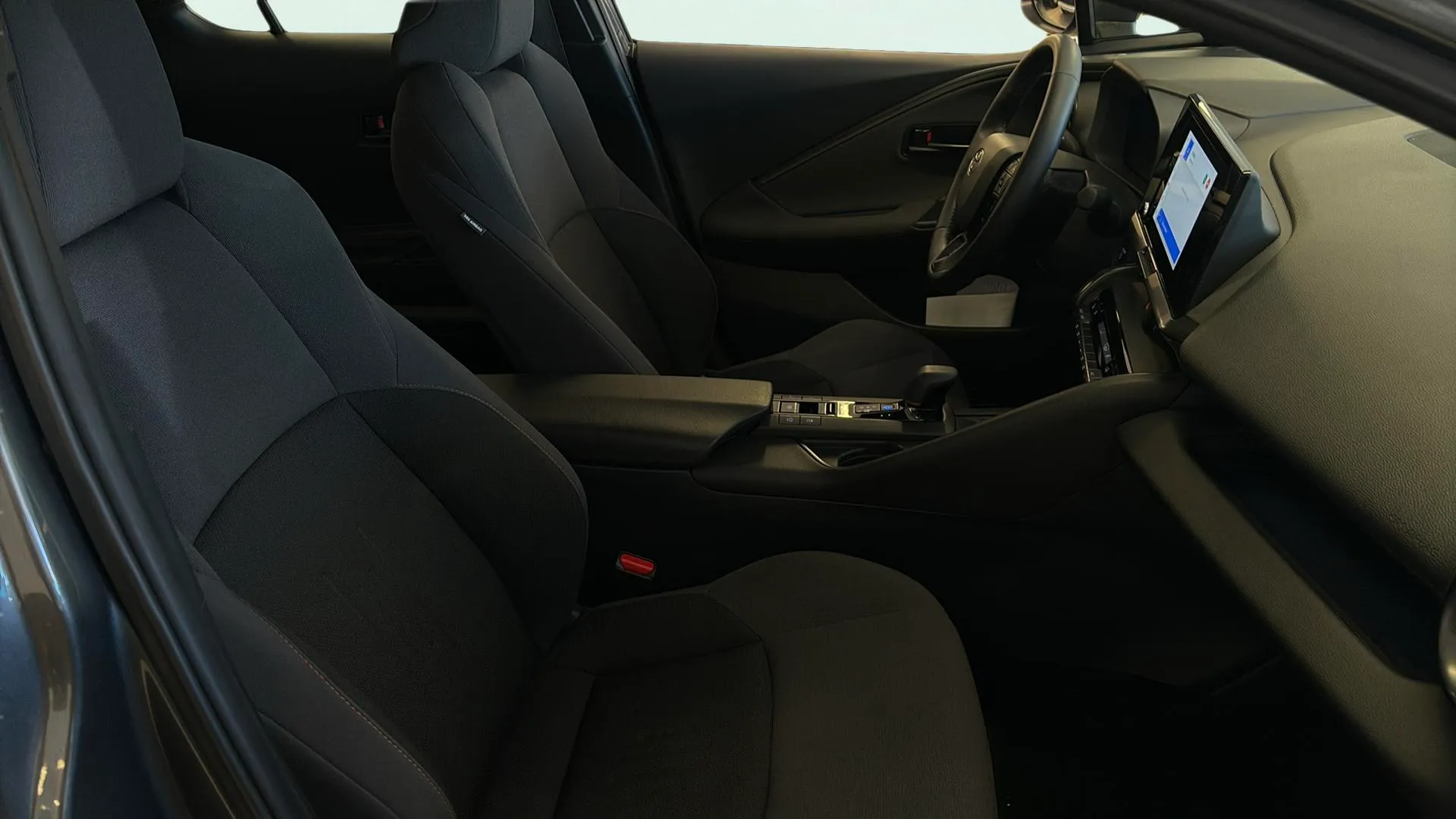 Toyota C-HR 2.0 220PH Advance - foto 11