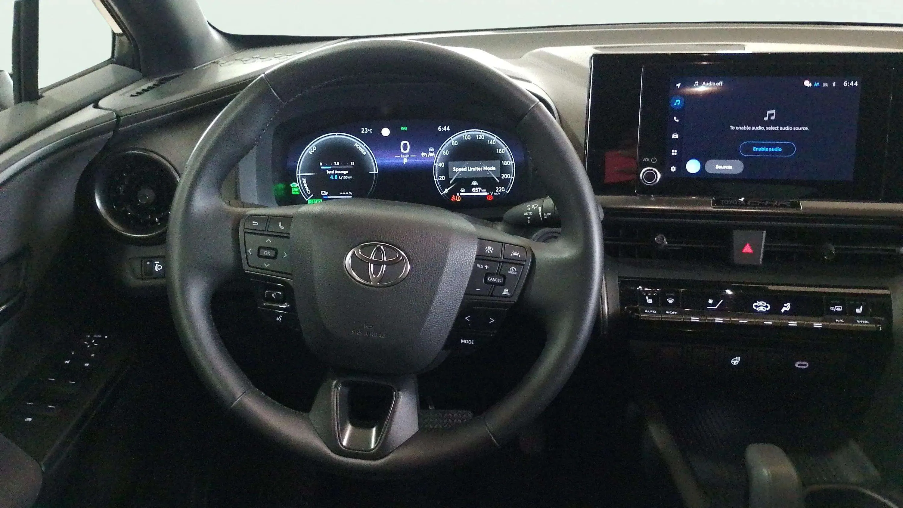 Toyota C-HR 2.0 220PH Advance - foto 8