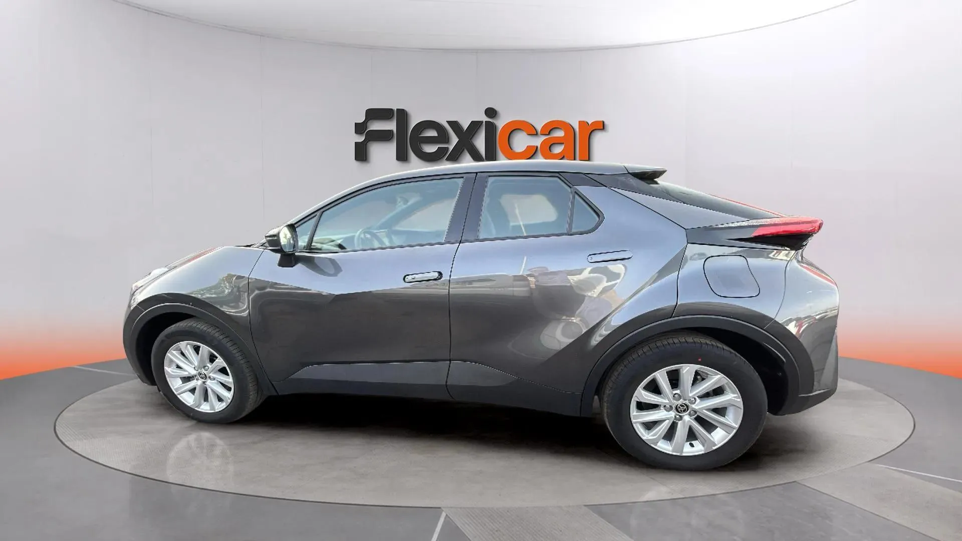 Toyota C-HR 2.0 220PH Advance - foto 3