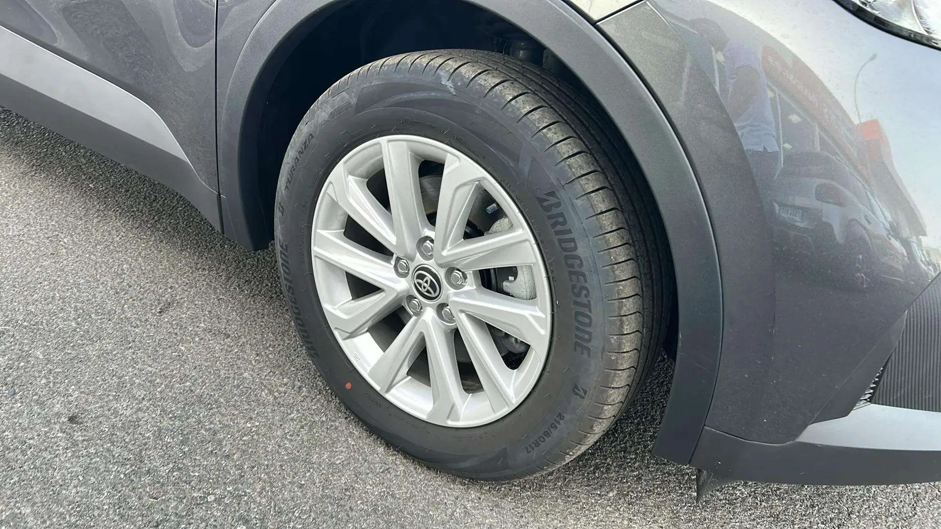 Toyota C-HR 2.0 220PH Advance - foto 13