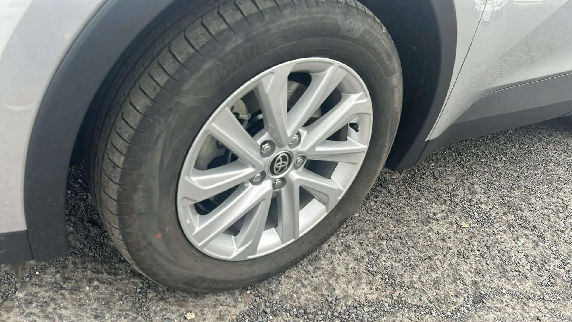 Toyota C-HR 2.0 220PH Advance - foto 15
