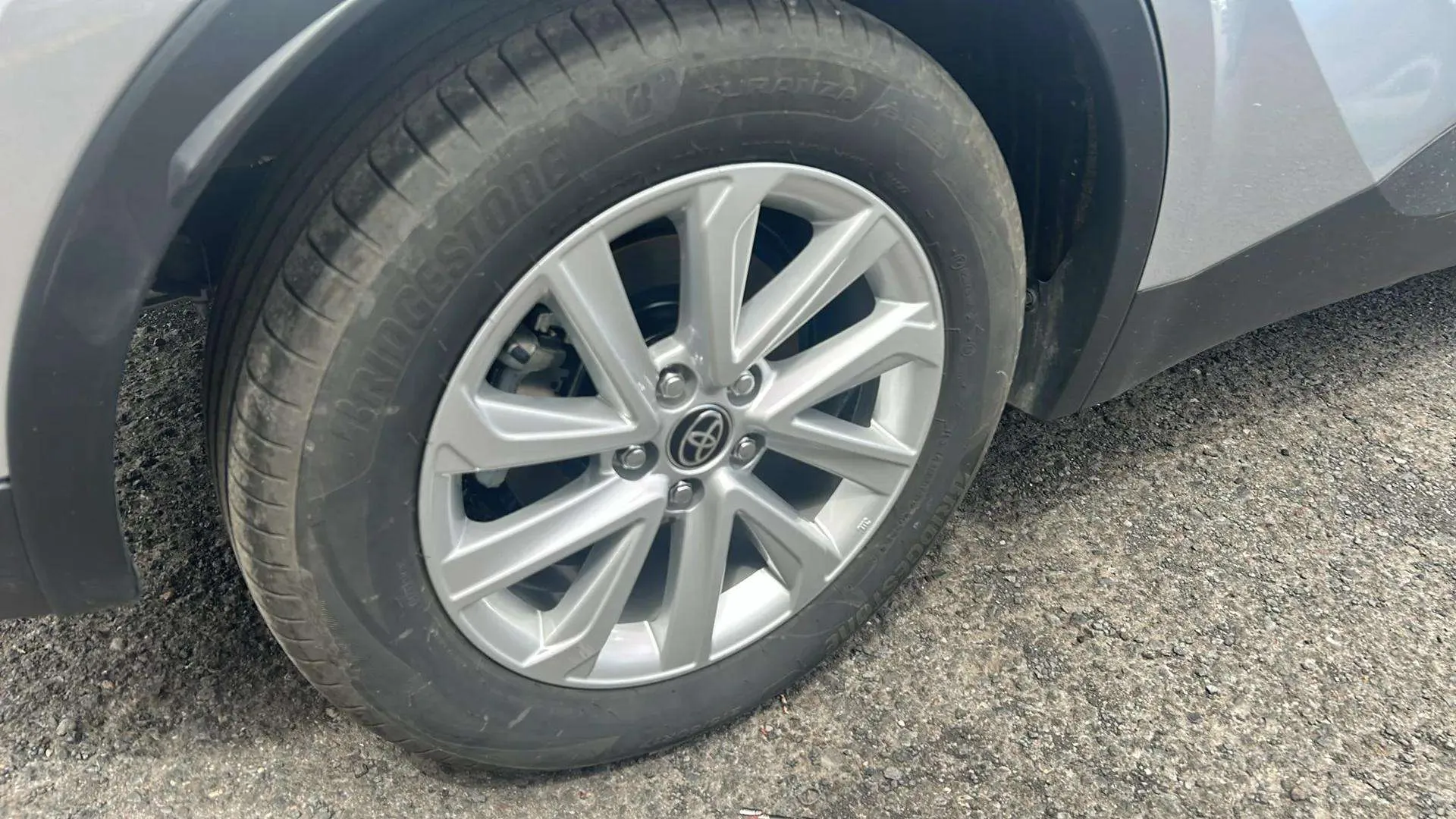 Toyota C-HR 2.0 220PH Advance - foto 17