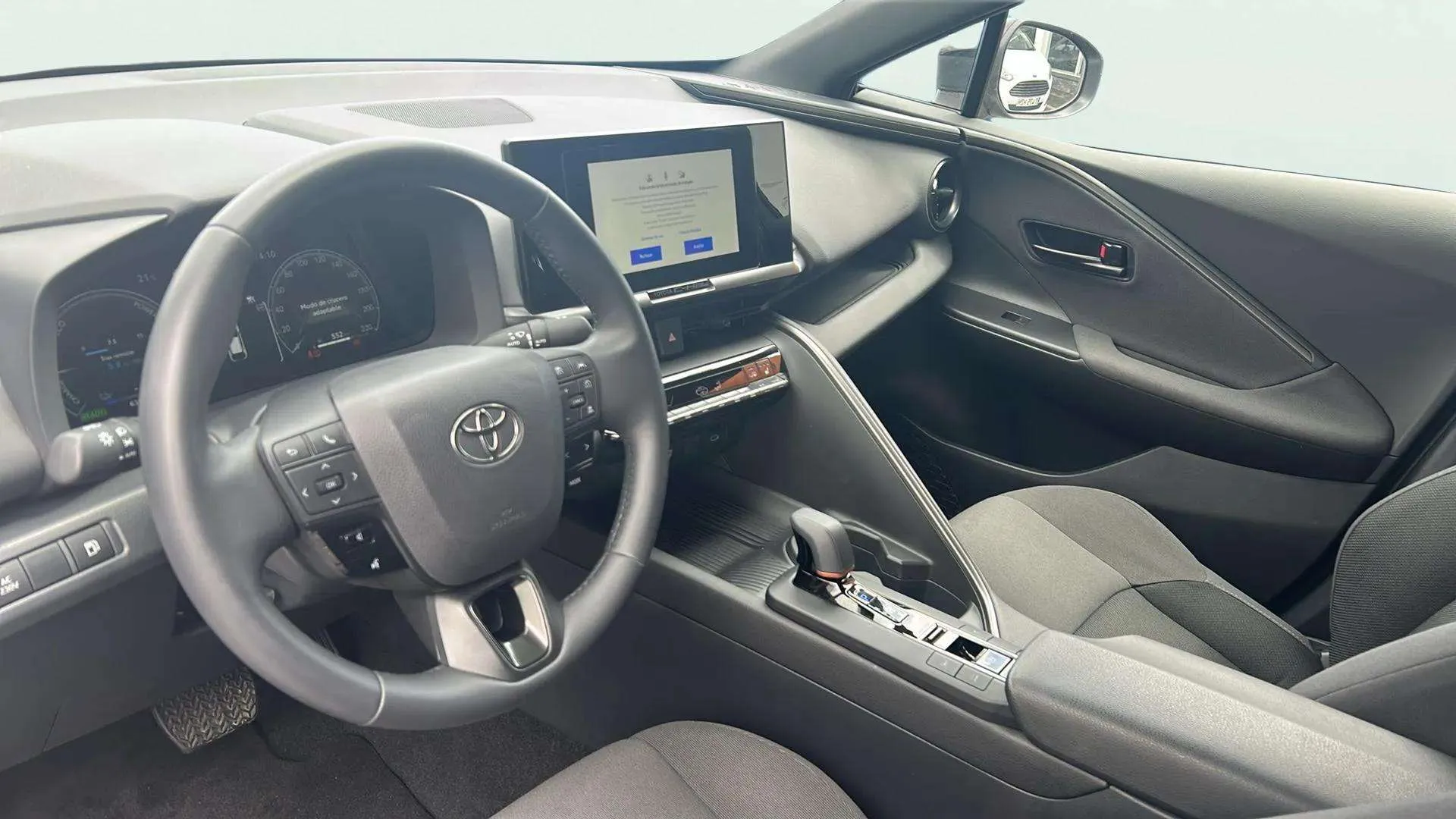 Toyota C-HR 2.0 220PH Advance - foto 25