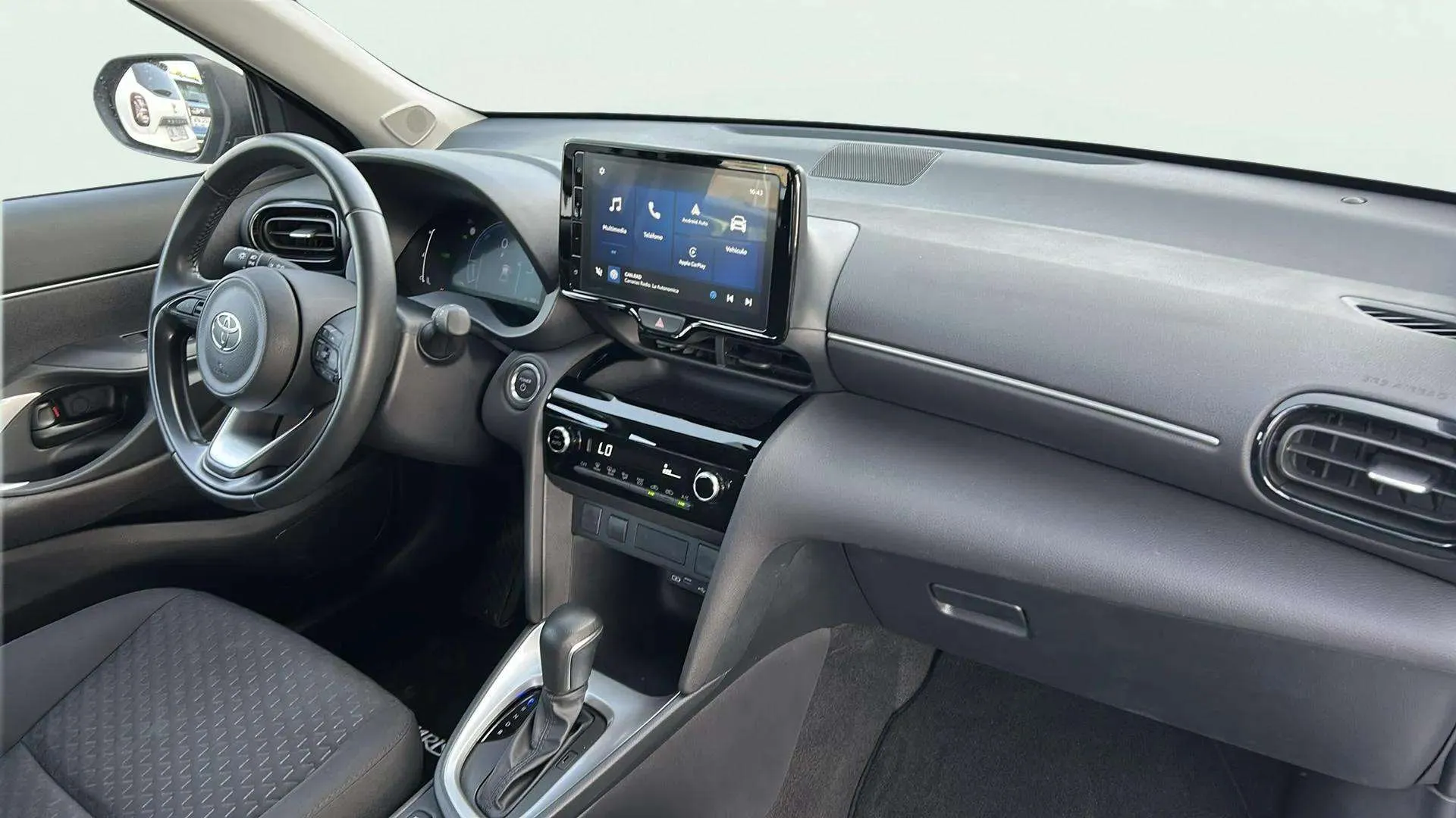 Toyota Yaris Cross 1.5 120H Active Plus - foto 25