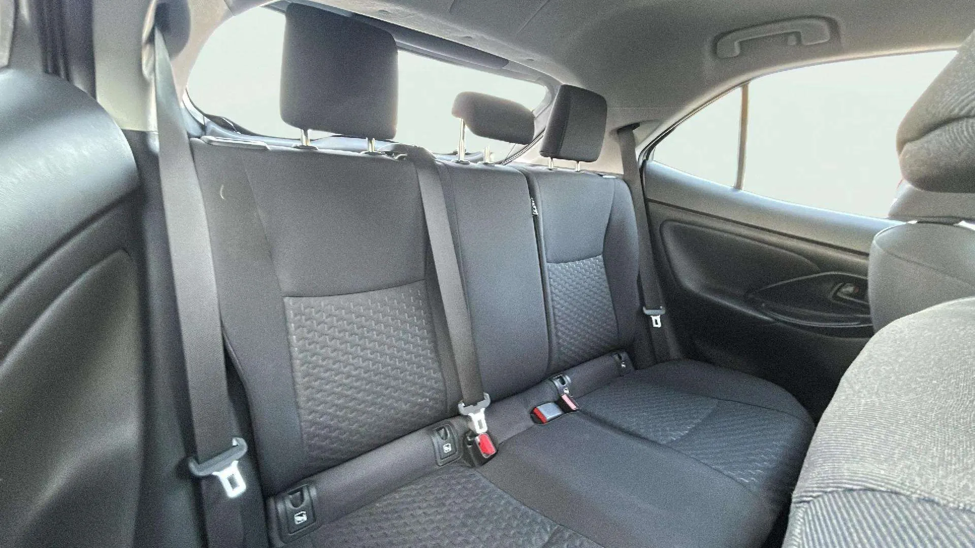 Toyota Yaris Cross 1.5 120H Active Plus - foto 18